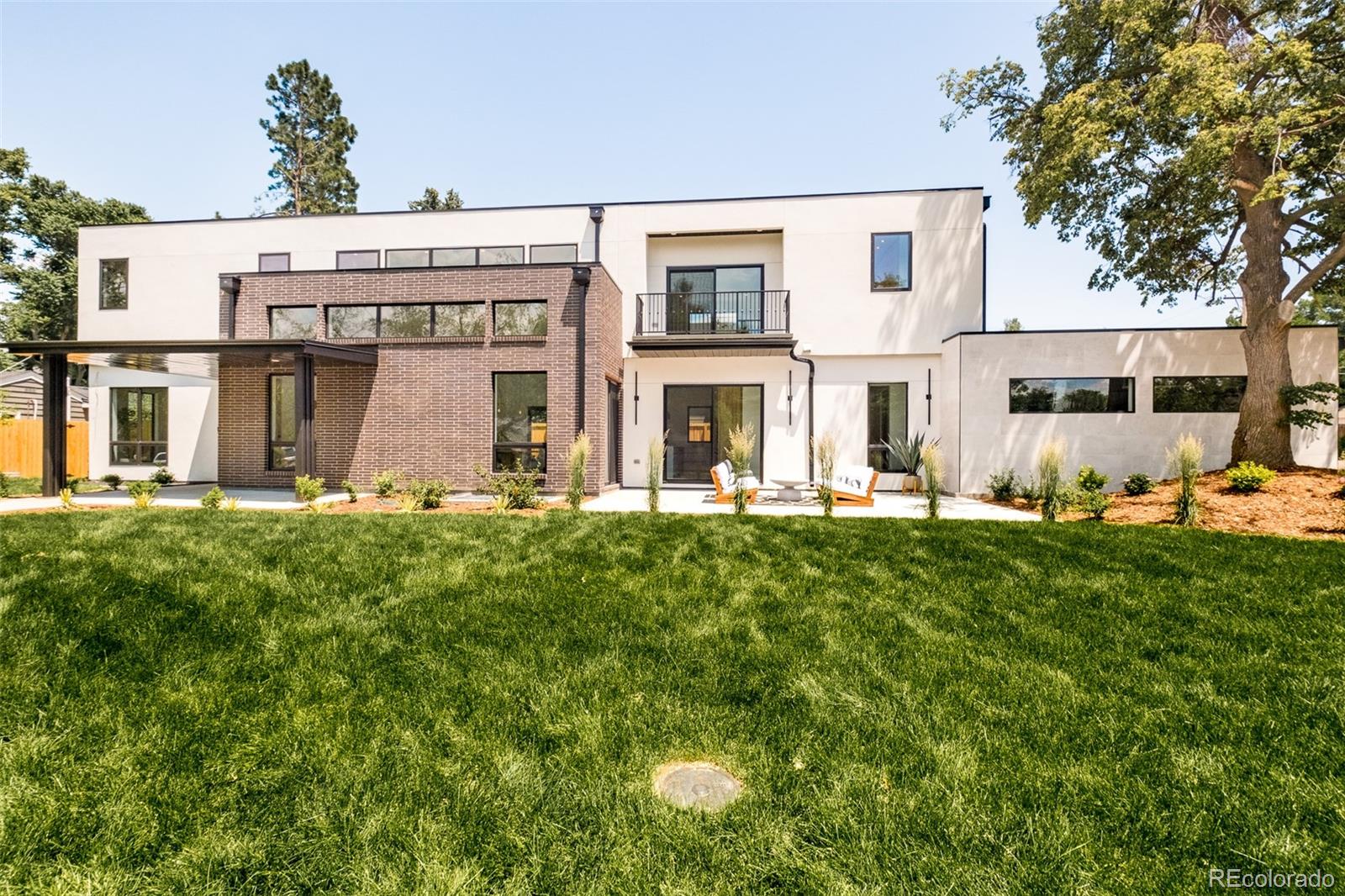 2780 s williams street, Denver sold home. Closed on 2024-04-26 for $2,370,000.