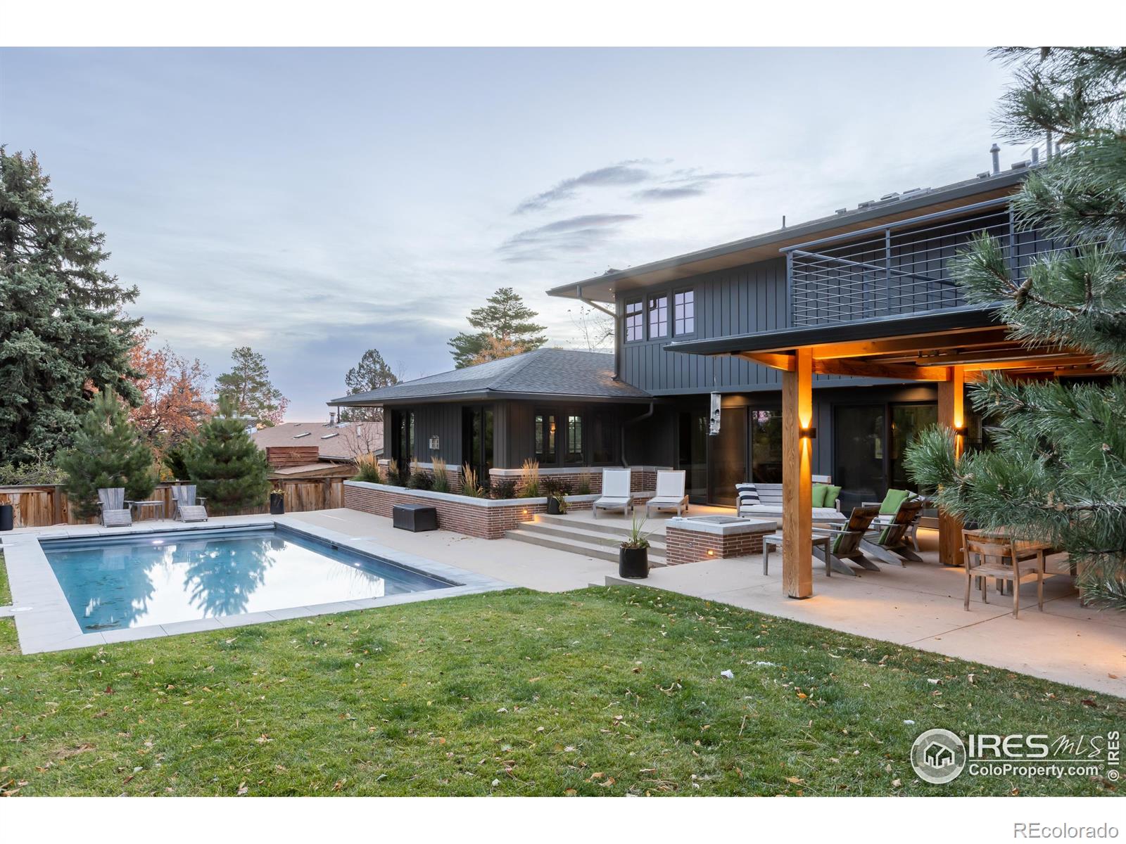 2385  kenwood drive, Boulder sold home. Closed on 2024-05-23 for $4,400,000.