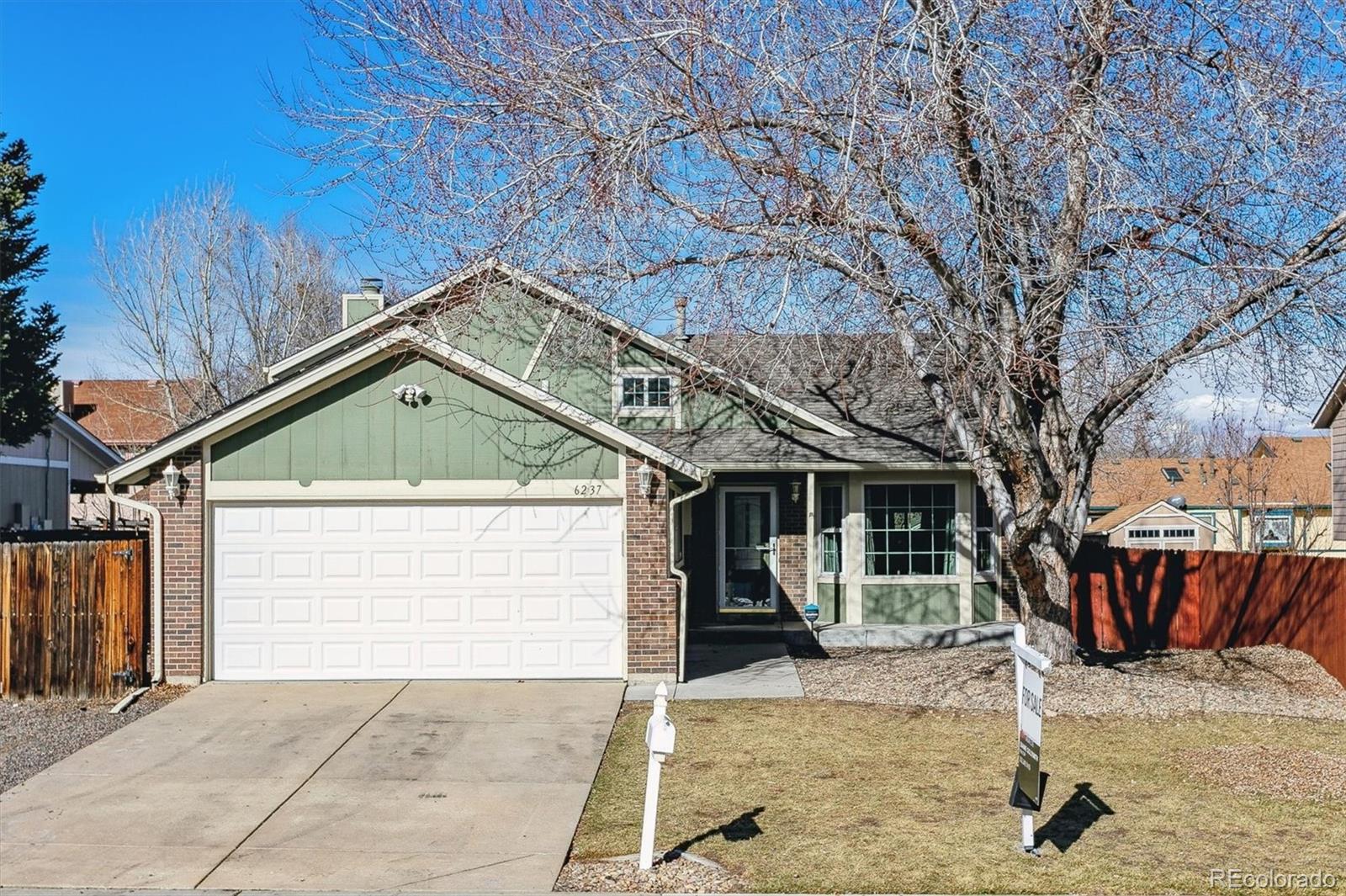 6237 W 68th Place, arvada MLS: 3961220 Beds: 4 Baths: 3 Price: $585,000