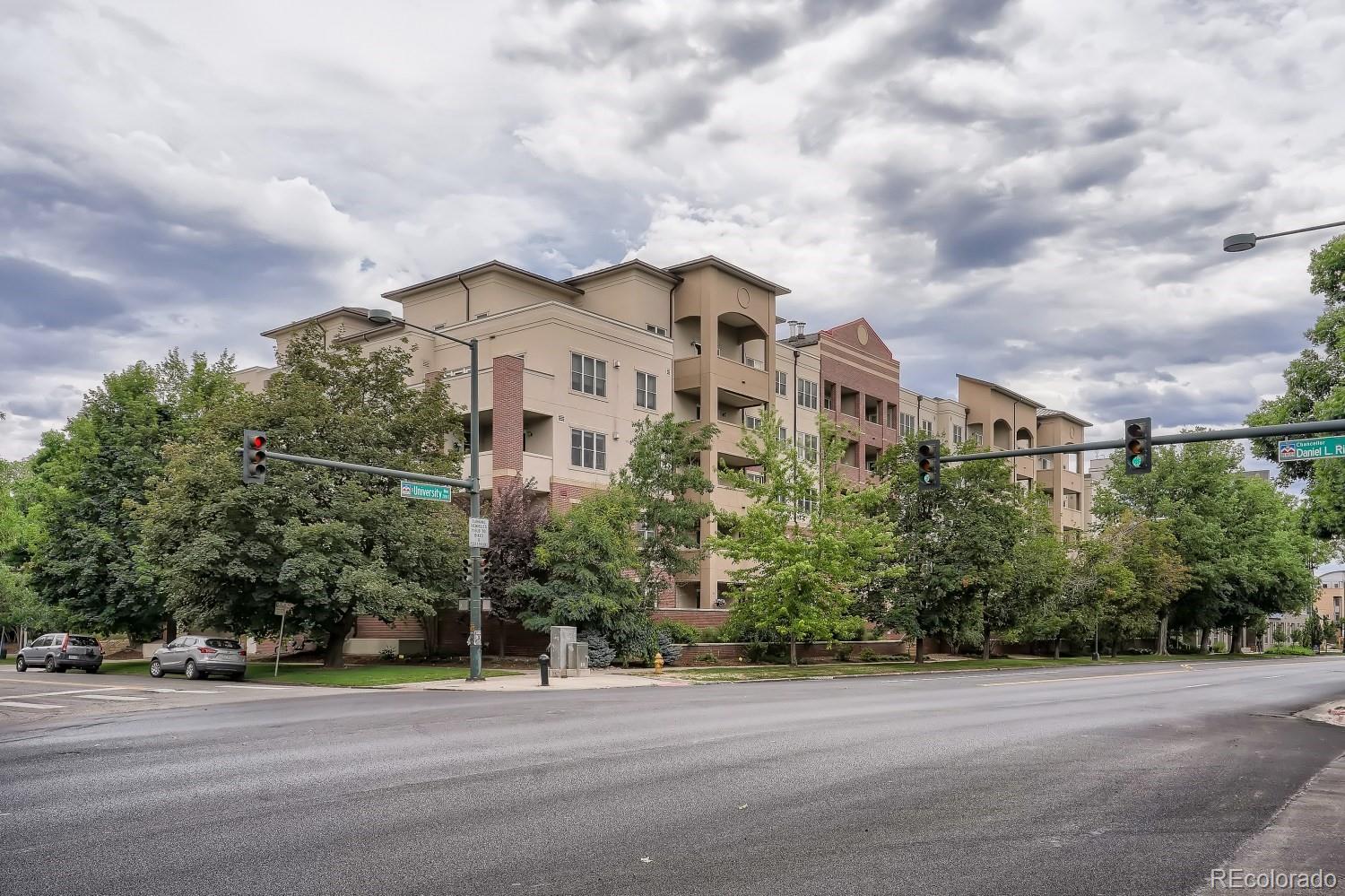 2200 S University Boulevard 213, Denver  MLS: 7993191 Beds: 2 Baths: 2 Price: $579,000