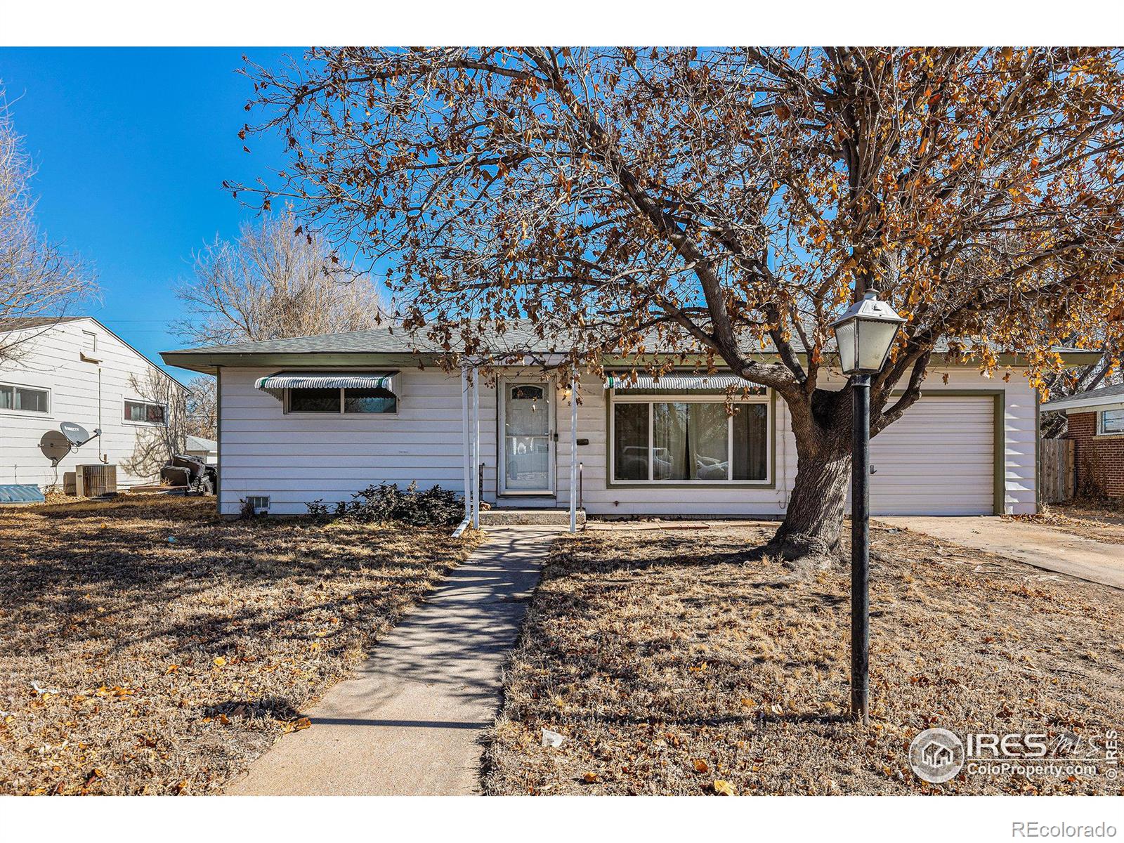 2534  15th Avenue, greeley MLS: 4567891002338 Beds: 2 Baths: 1 Price: $305,000