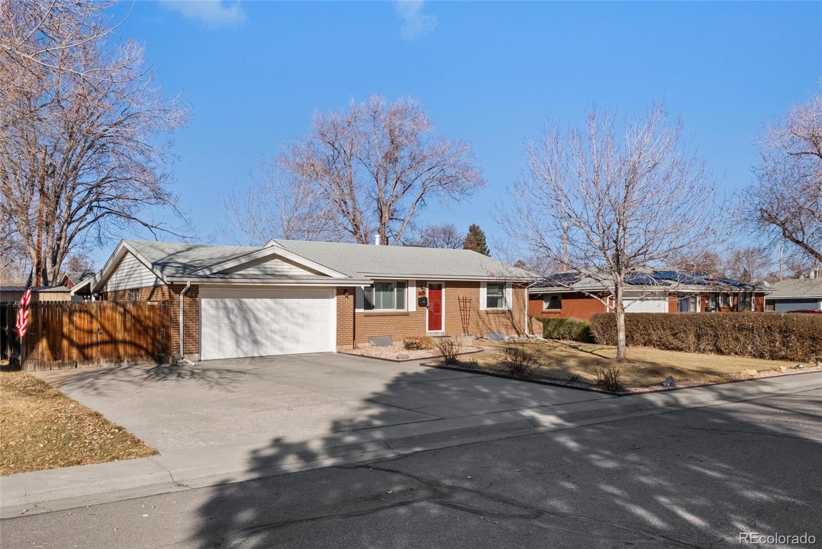 8645 w utah avenue, Lakewood sold home. Closed on 2024-04-05 for $575,000.