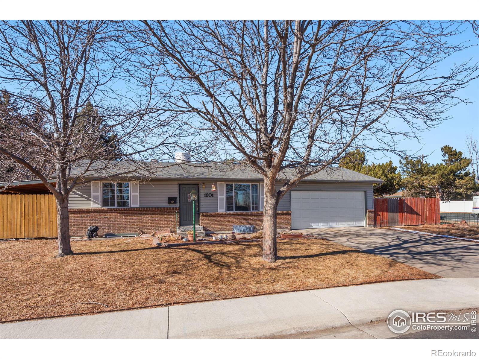 1601  31st Avenue, greeley MLS: 4567891002384 Beds: 4 Baths: 2 Price: $399,000