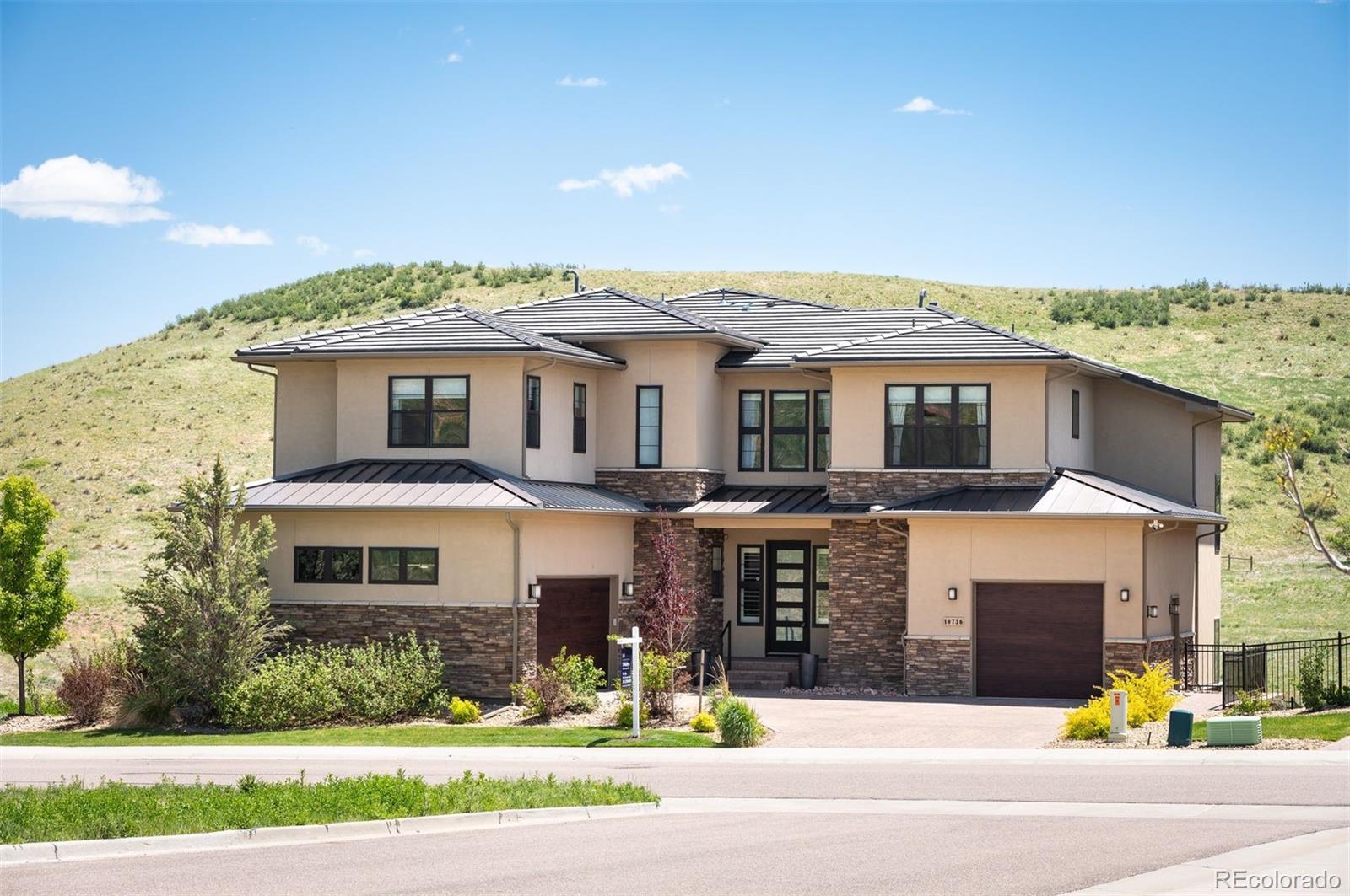 10736  Bluffside Drive, lone tree MLS: 1600768 Beds: 6 Baths: 5 Price: $2,200,000