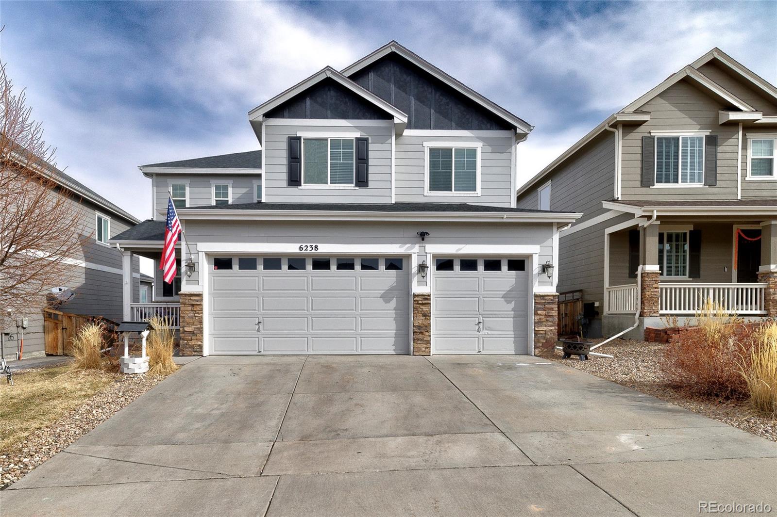 6238  Blue Water Circle, castle rock MLS: 5967781 Beds: 5 Baths: 3 Price: $699,900