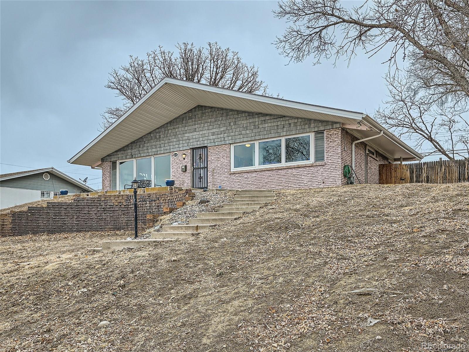 841 e 83rd place, denver sold home. Closed on 2024-03-13 for $426,000.