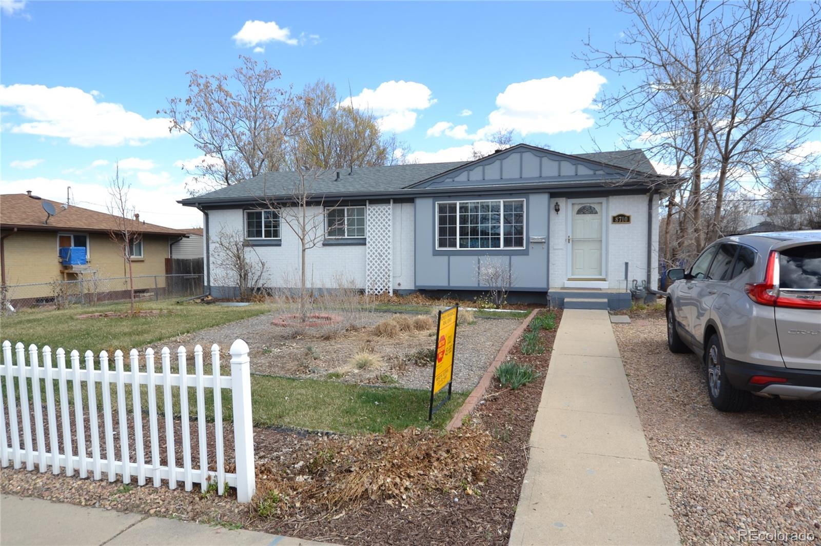 8710  Richard Road, denver MLS: 8940179 Beds: 3 Baths: 2 Price: $455,000