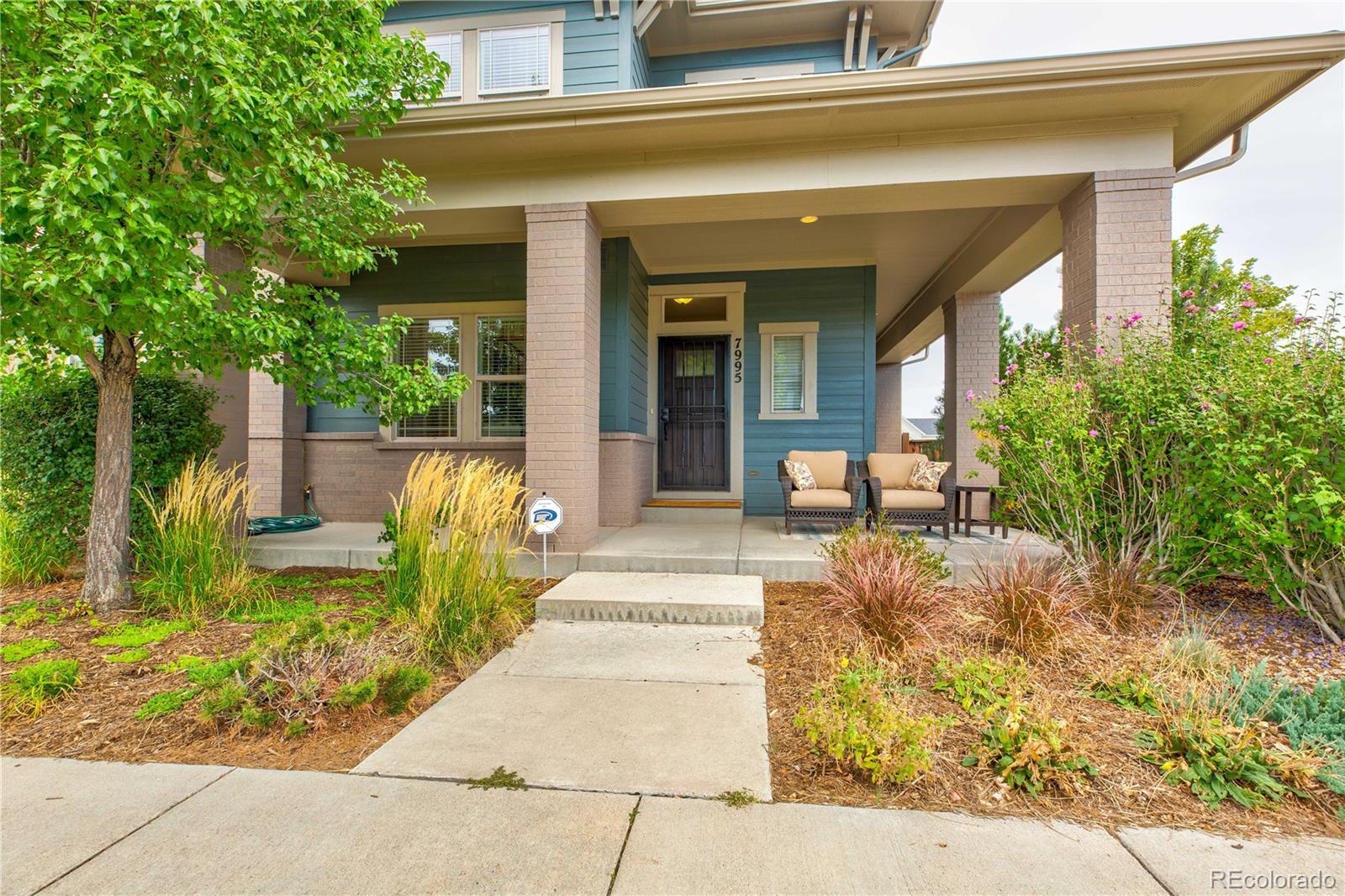 7995 E 49th Place , Denver  MLS: 7324372 Beds: 3 Baths: 4 Price: $699,000