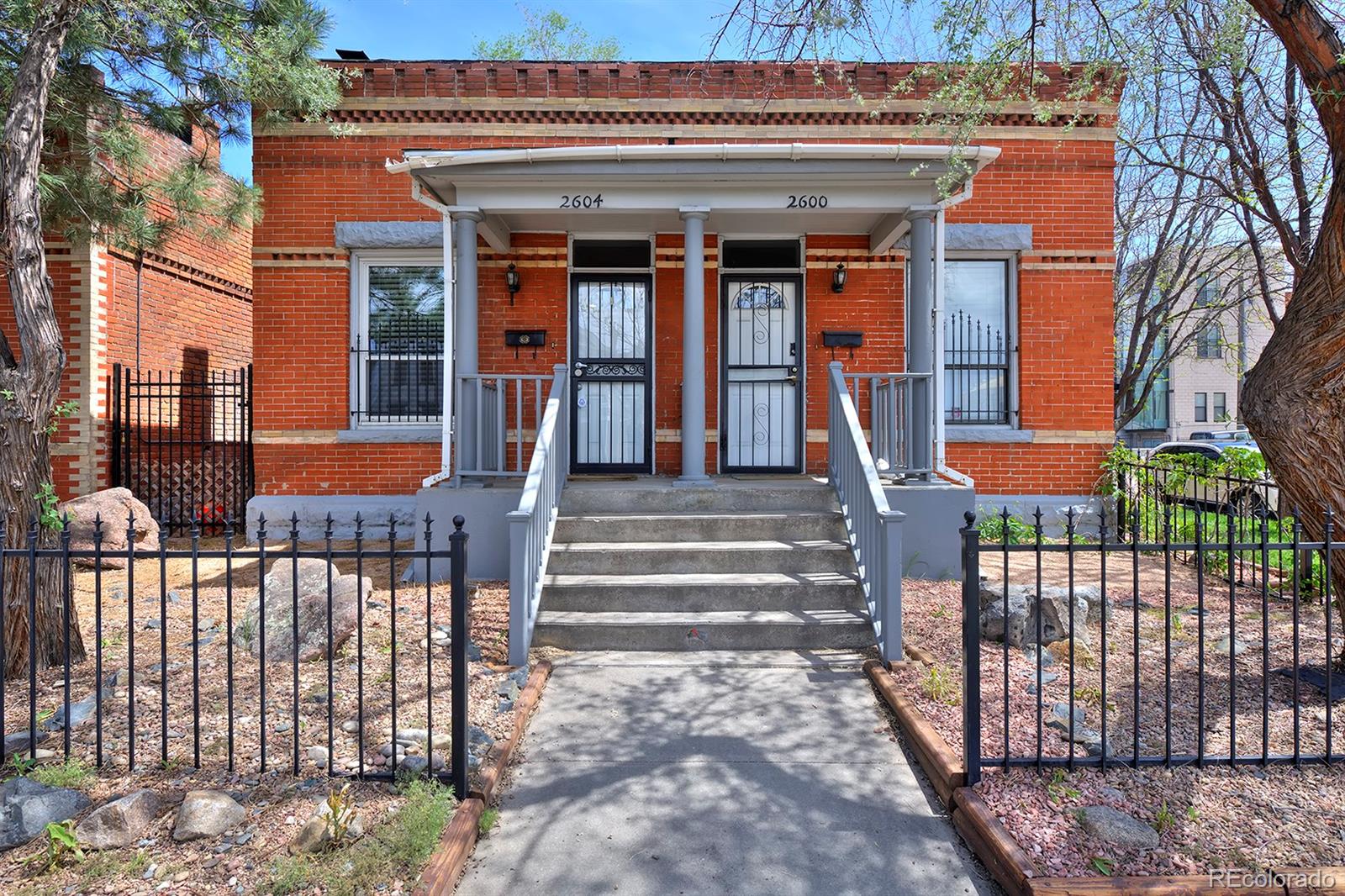 2604  curtis street, denver sold home. Closed on 2024-04-26 for $420,000.