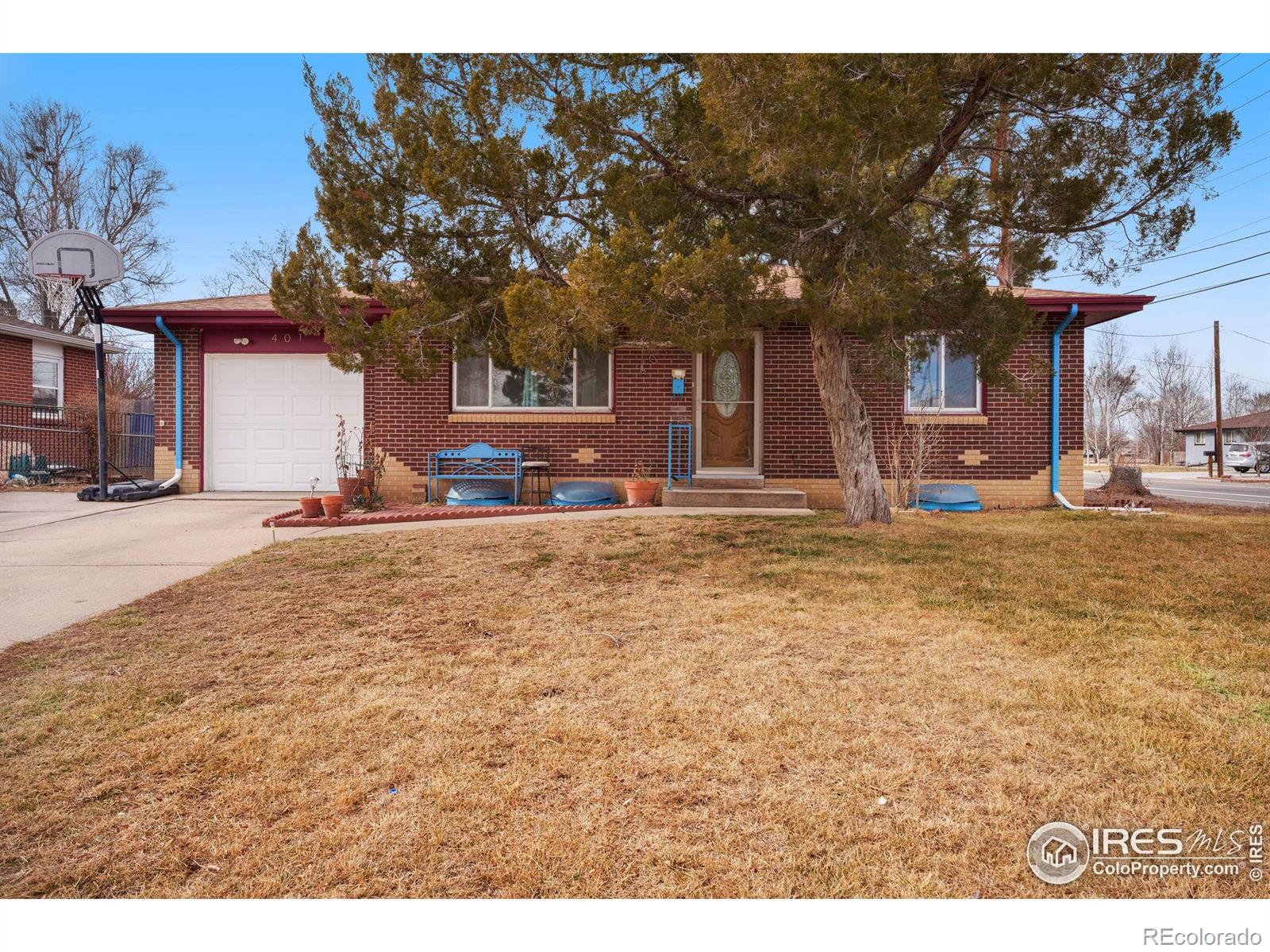401  27th Avenue, greeley MLS: 4567891002744 Beds: 4 Baths: 2 Price: $369,500