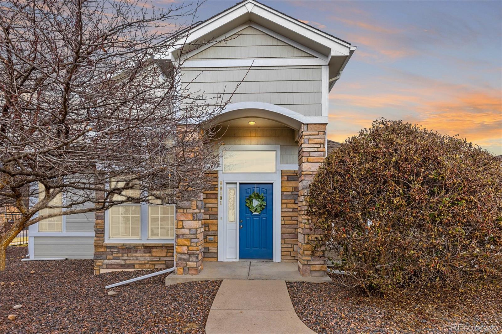 8300  fairmount drive, Denver sold home. Closed on 2024-03-22 for $585,000.