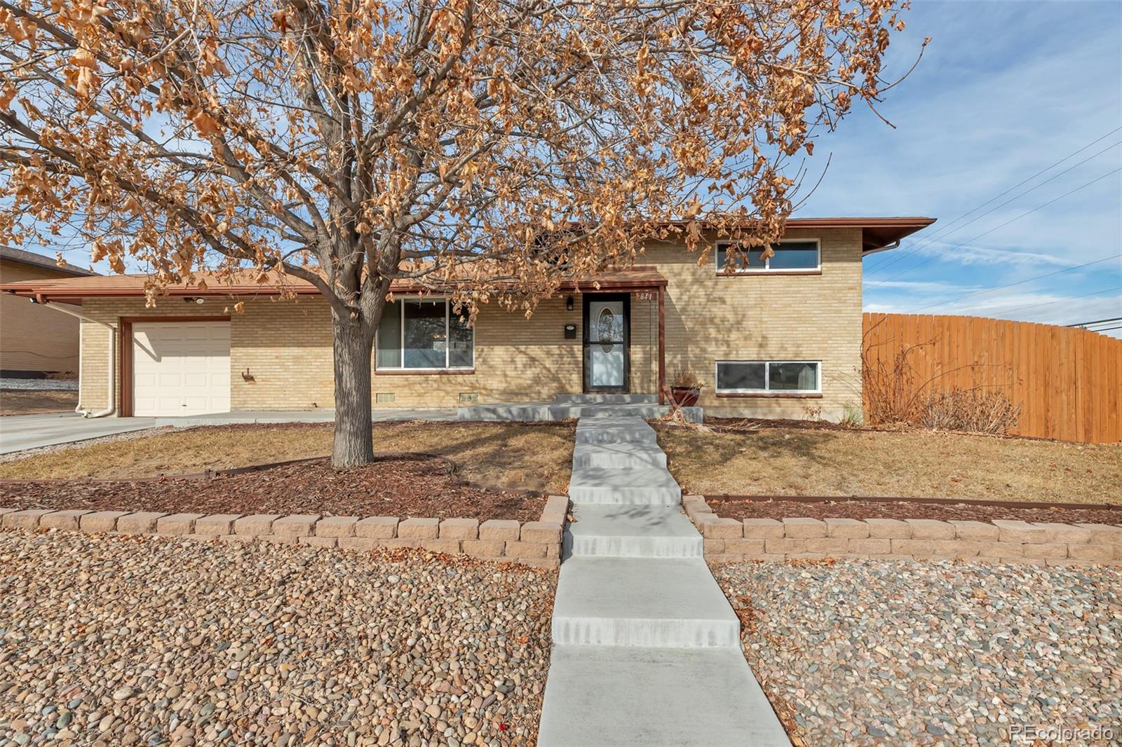 841 w 100th avenue, Northglenn sold home. Closed on 2024-03-08 for $510,000.