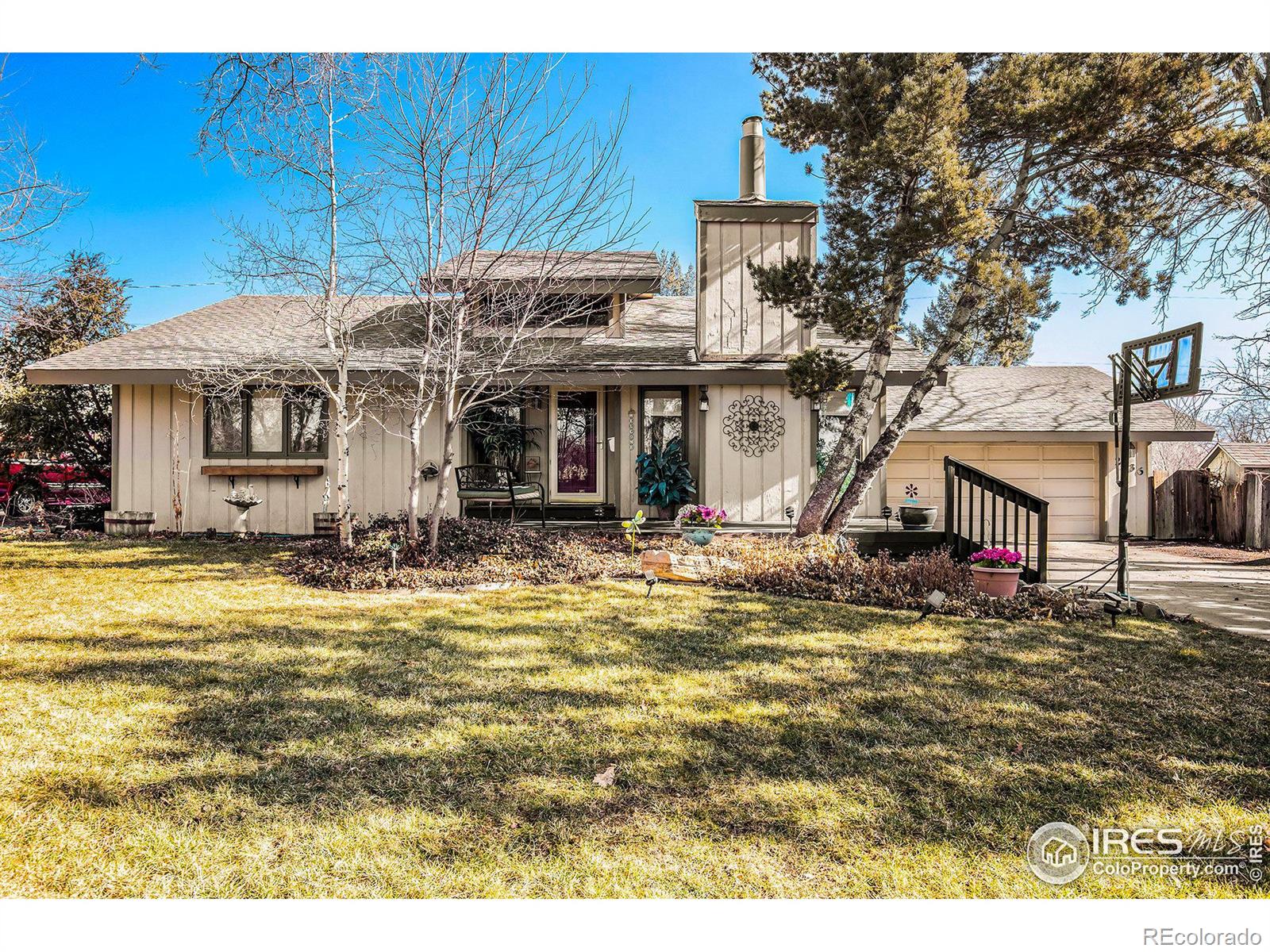 2536  23rd Avenue, greeley MLS: 4567891003013 Beds: 4 Baths: 2 Price: $399,900