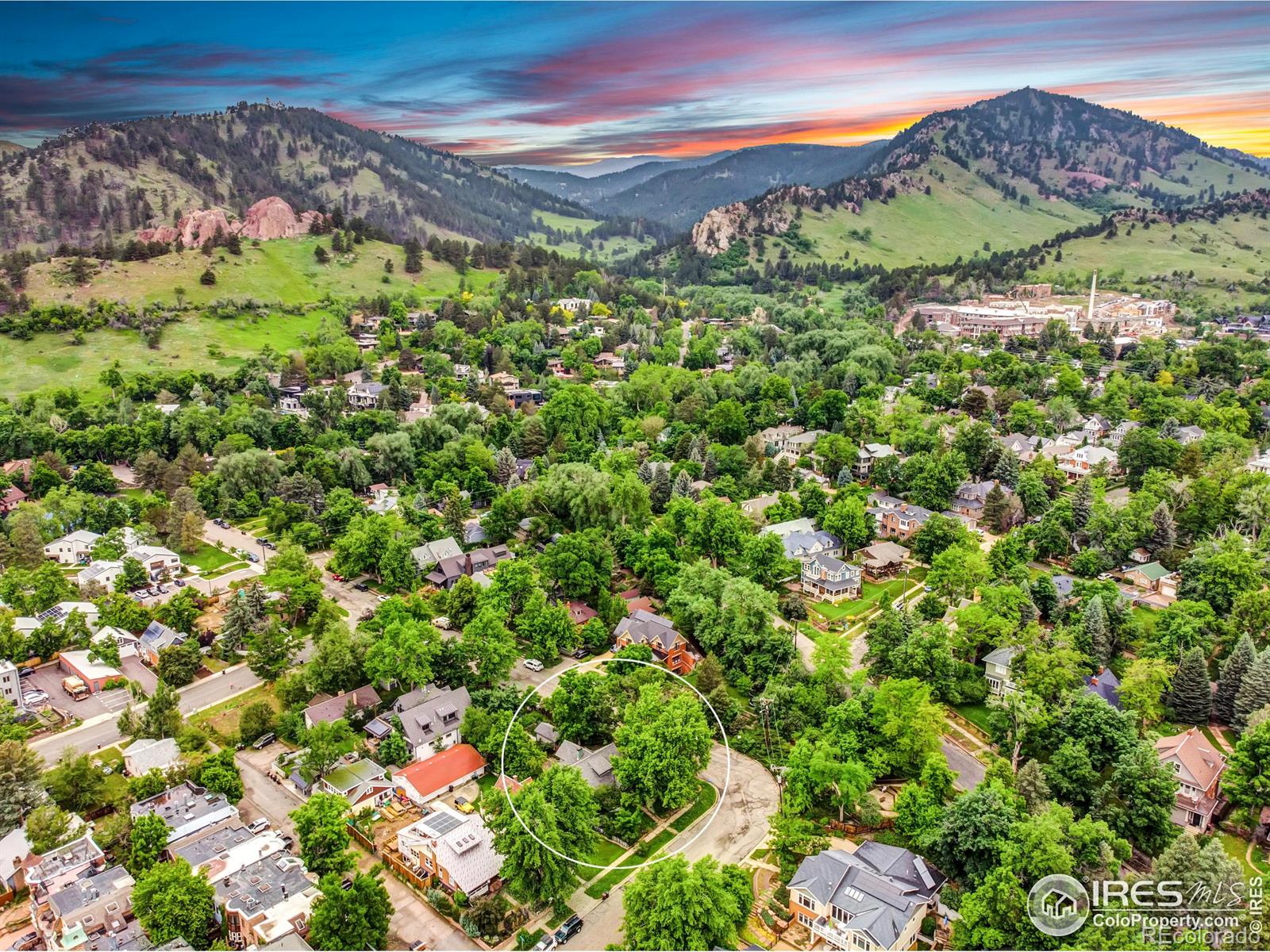 2041  5th Street, boulder MLS: 4567891003113 Beds: 5 Baths: 3 Price: $1,695,000