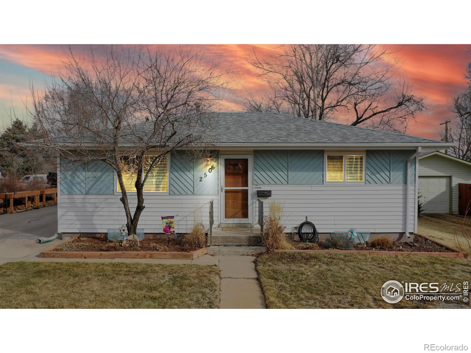 2506  17th Avenue, greeley MLS: 4567891003176 Beds: 4 Baths: 2 Price: $400,000