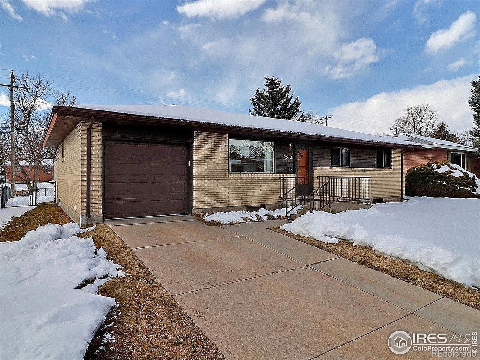 2613  18th Avenue, greeley MLS: 4567891003263 Beds: 4 Baths: 2 Price: $365,000