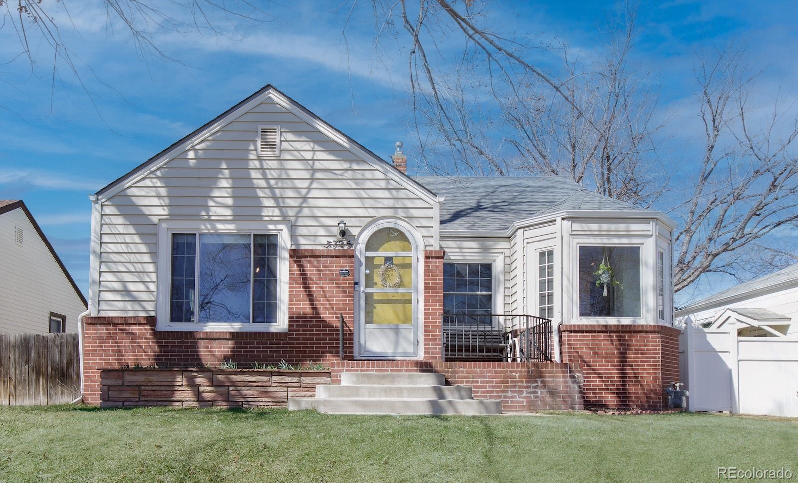 3725 S Lincoln Street, englewood MLS: 4019423 Beds: 3 Baths: 2 Price: $670,000