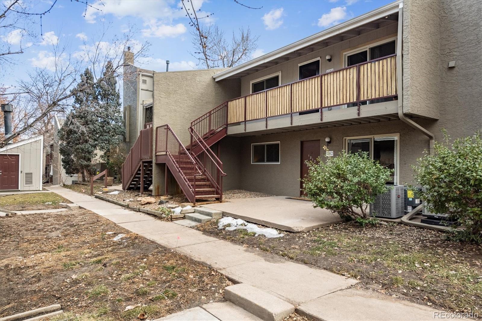 5300 e cherry creek south drive, denver sold home. Closed on 2024-03-26 for $212,000.
