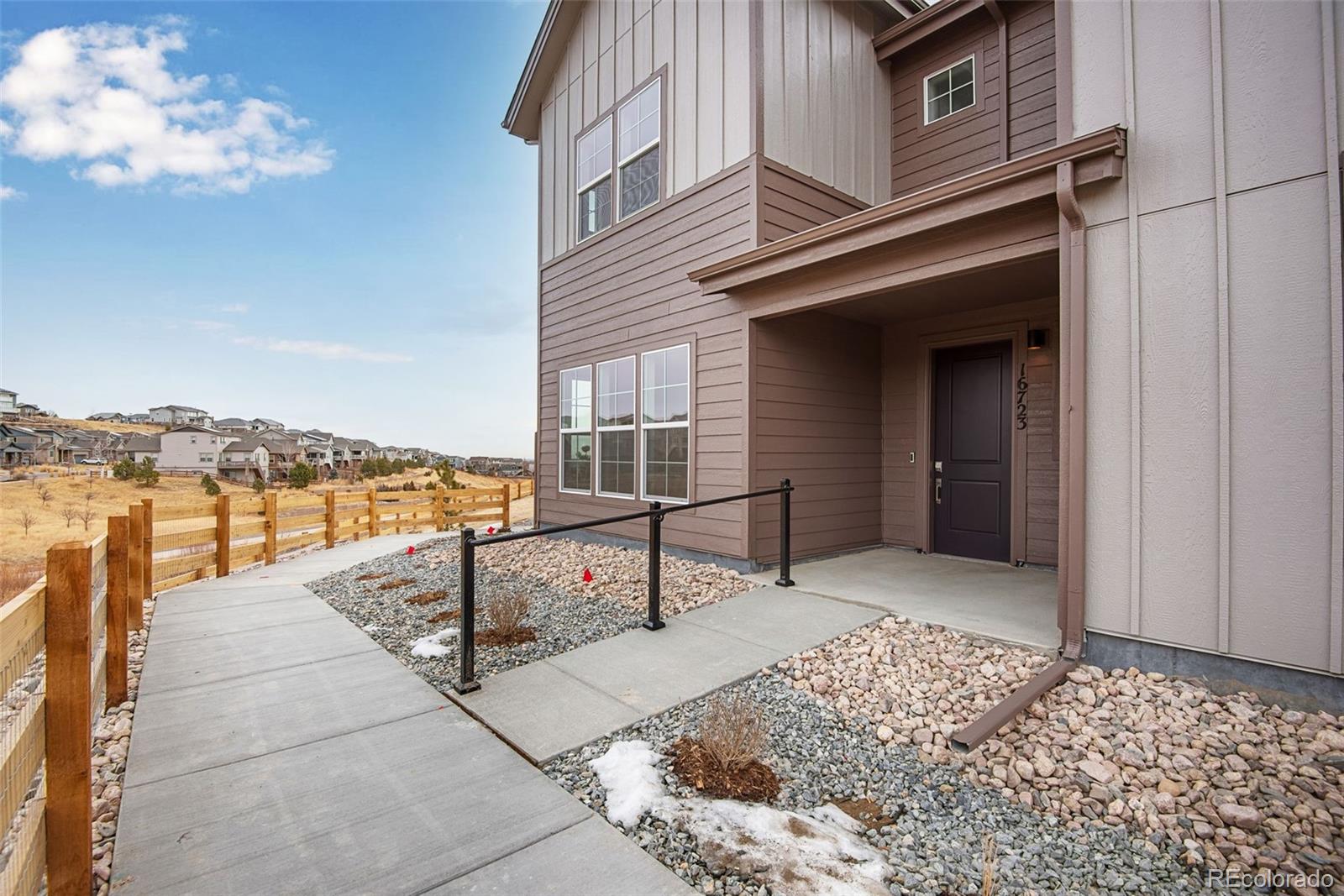 16723 W 93rd Place , Arvada  MLS: 8339525 Beds: 3 Baths: 3 Price: $594,900