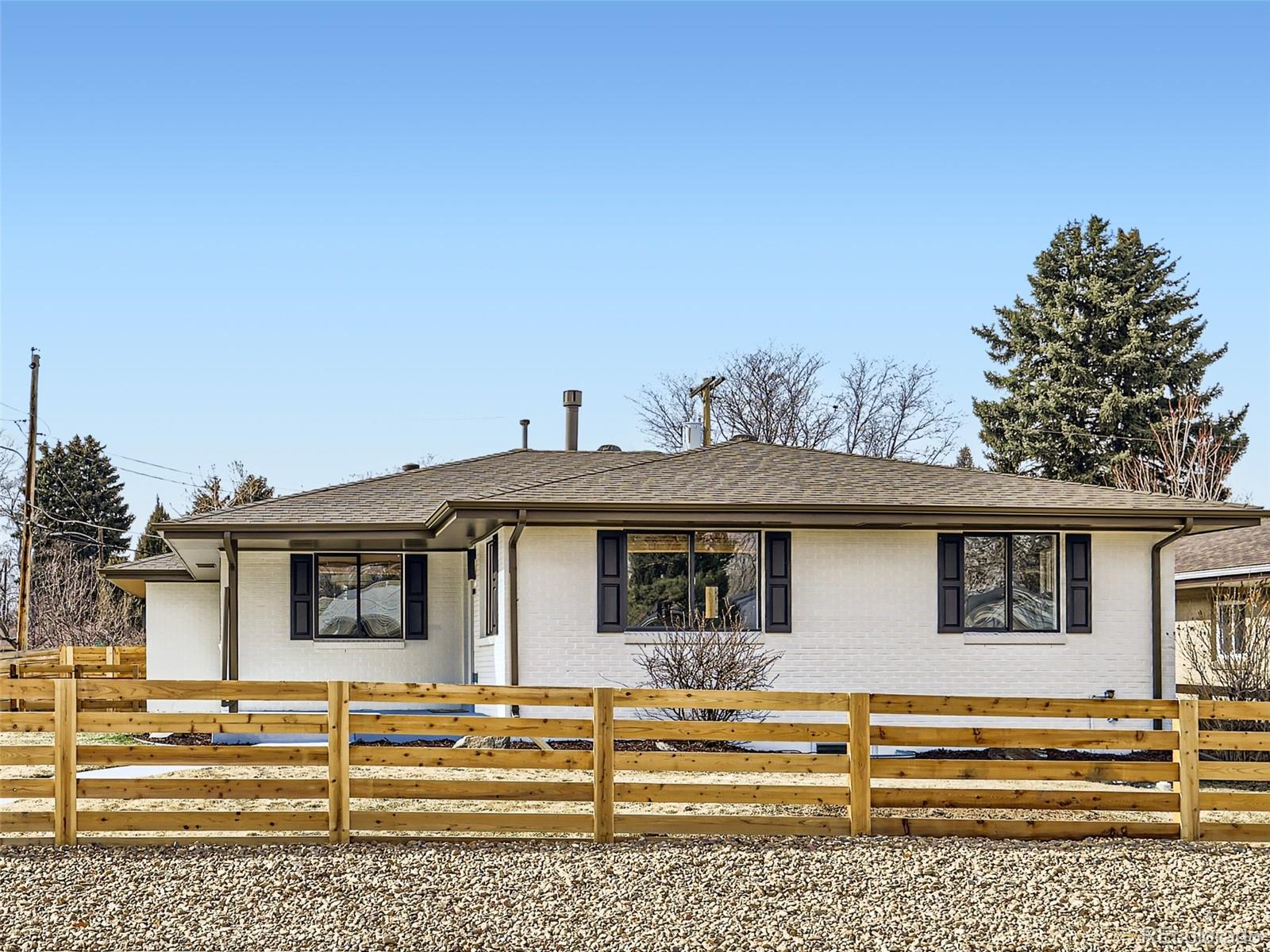 1681 s grape street, denver sold home. Closed on 2024-04-11 for $962,000.