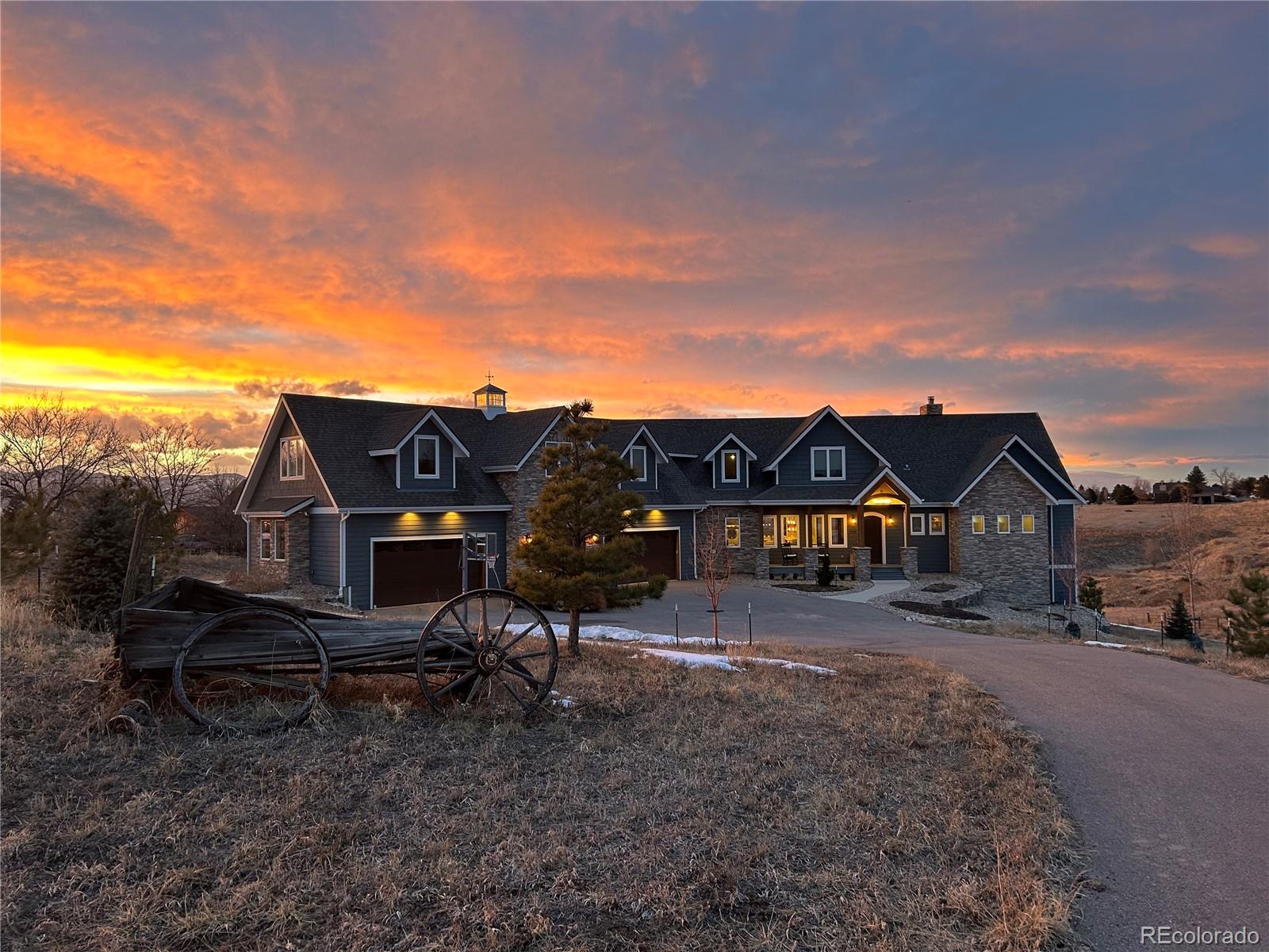 6841 w chatfield lane, Littleton sold home. Closed on 2024-04-19 for $2,490,000.
