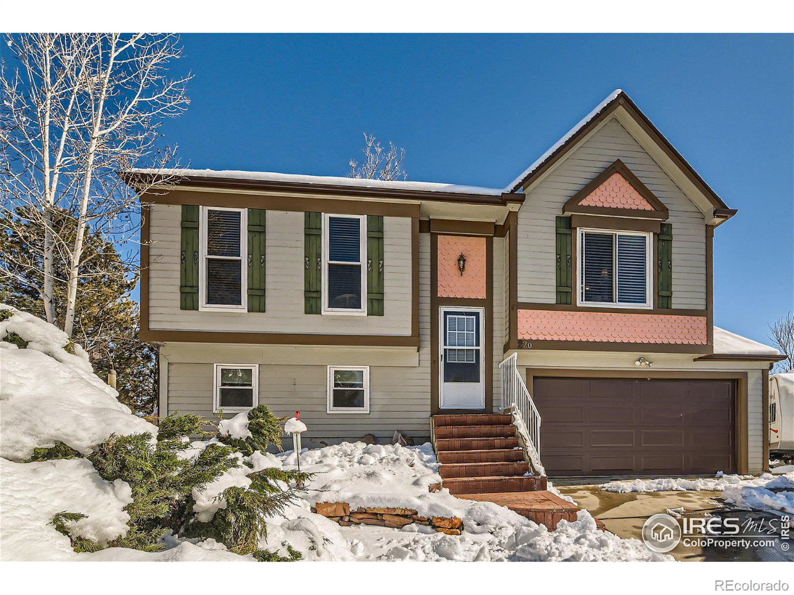 220 E Cornwall Court, lafayette MLS: 4567891003573 Beds: 3 Baths: 2 Price: $600,000