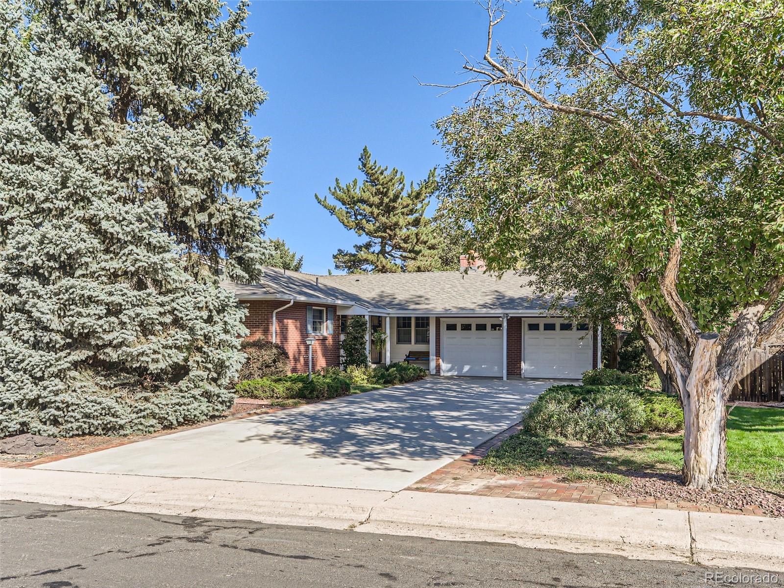 2395 w davies avenue, Littleton sold home. Closed on 2024-04-15 for $705,000.