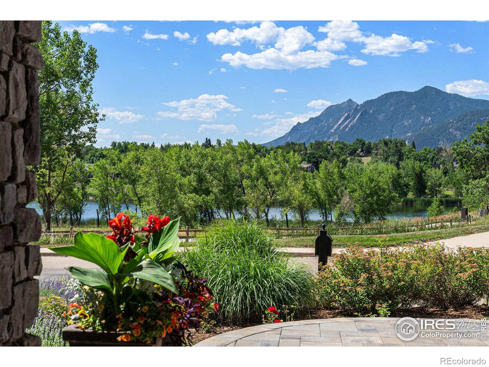 625  Utica Avenue, boulder MLS: 4567891003588 Beds: 5 Baths: 4 Price: $3,000,000