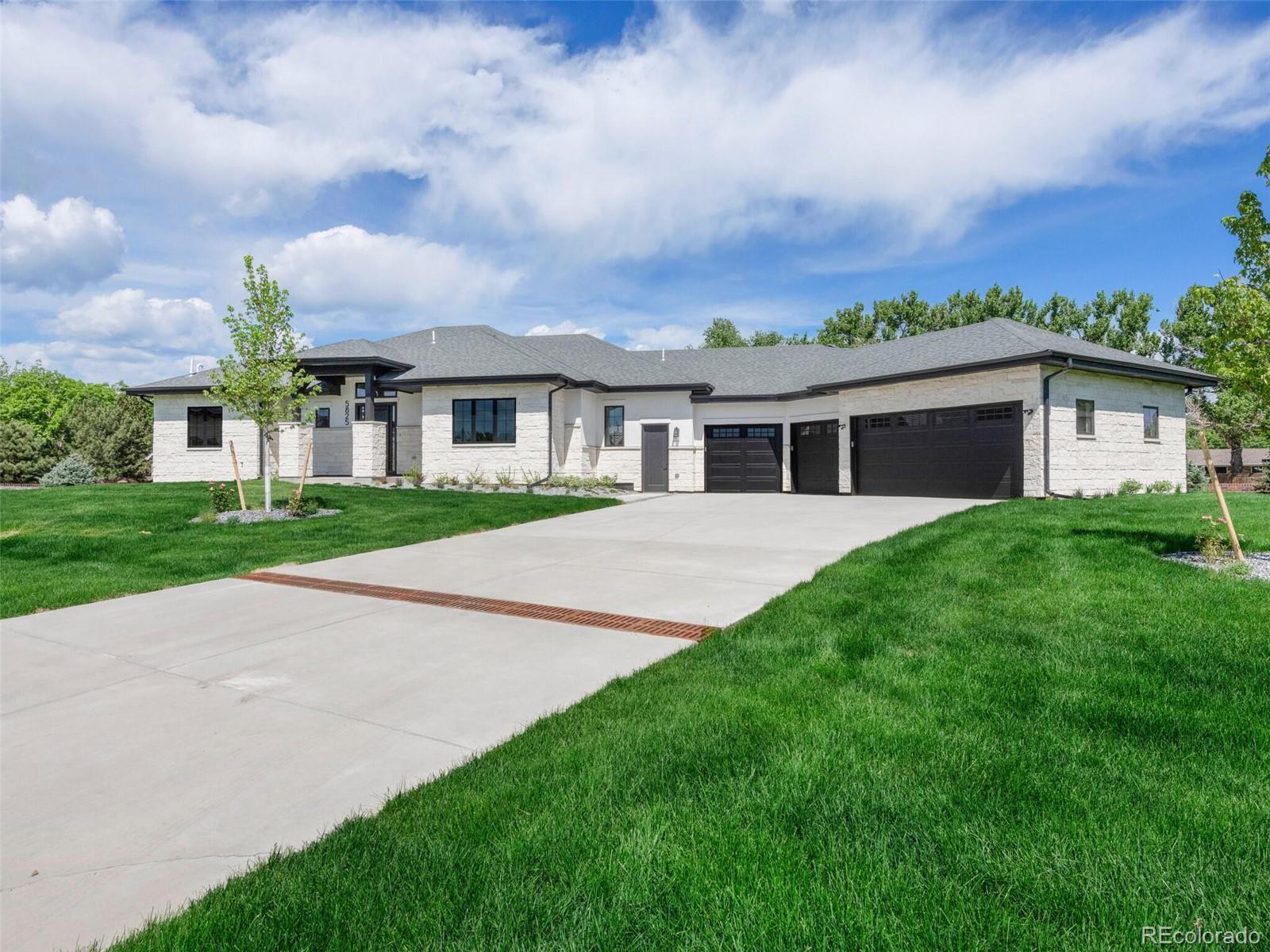 5825 S Watson Circle, littleton MLS: 1615161 Beds: 3 Baths: 3 Price: $1,849,900