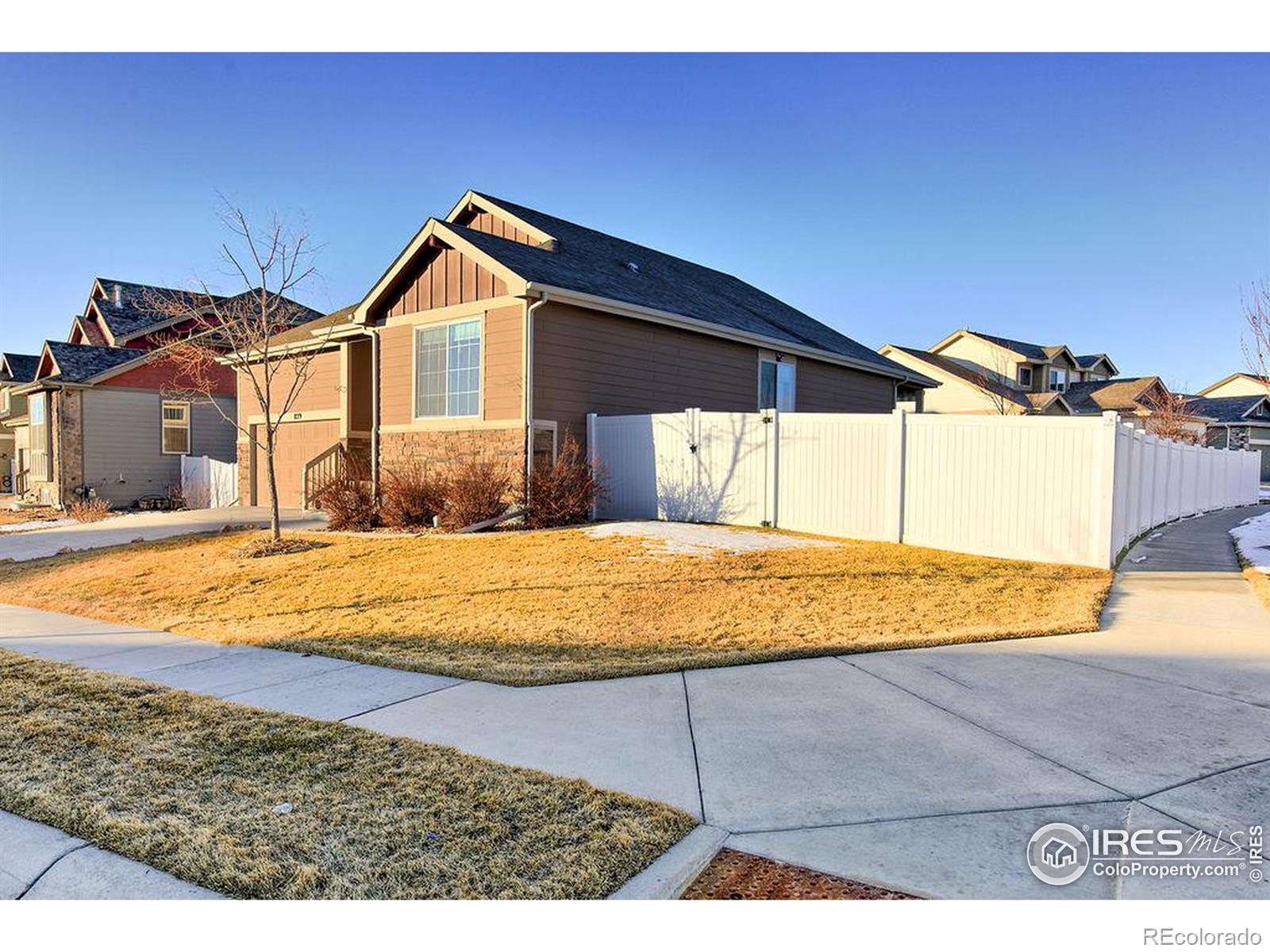 829  mt sneffels avenue, Severance sold home. Closed on 2024-04-15 for $485,000.