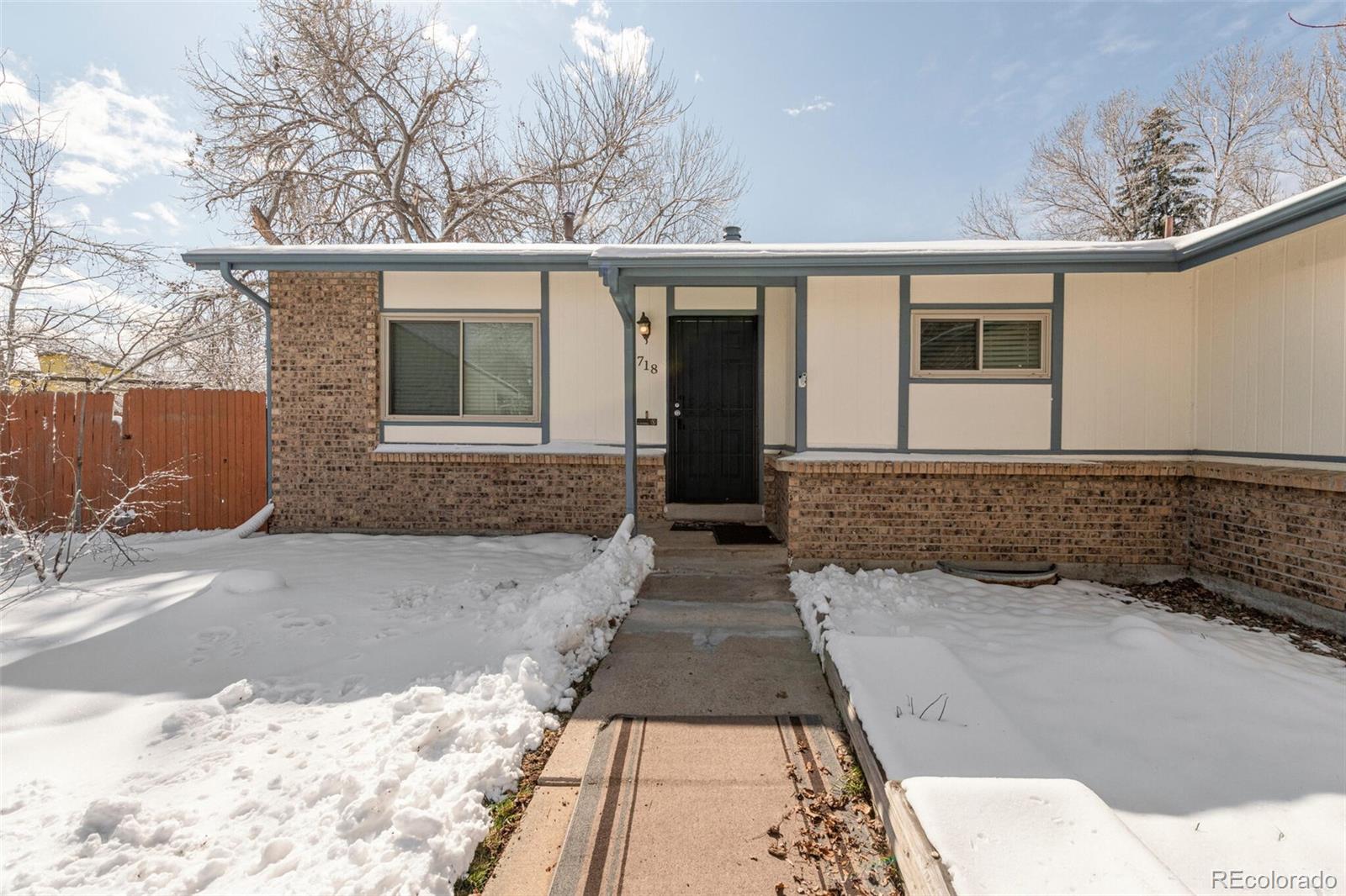8718 w 86th avenue, arvada sold home. Closed on 2024-04-15 for $530,000.