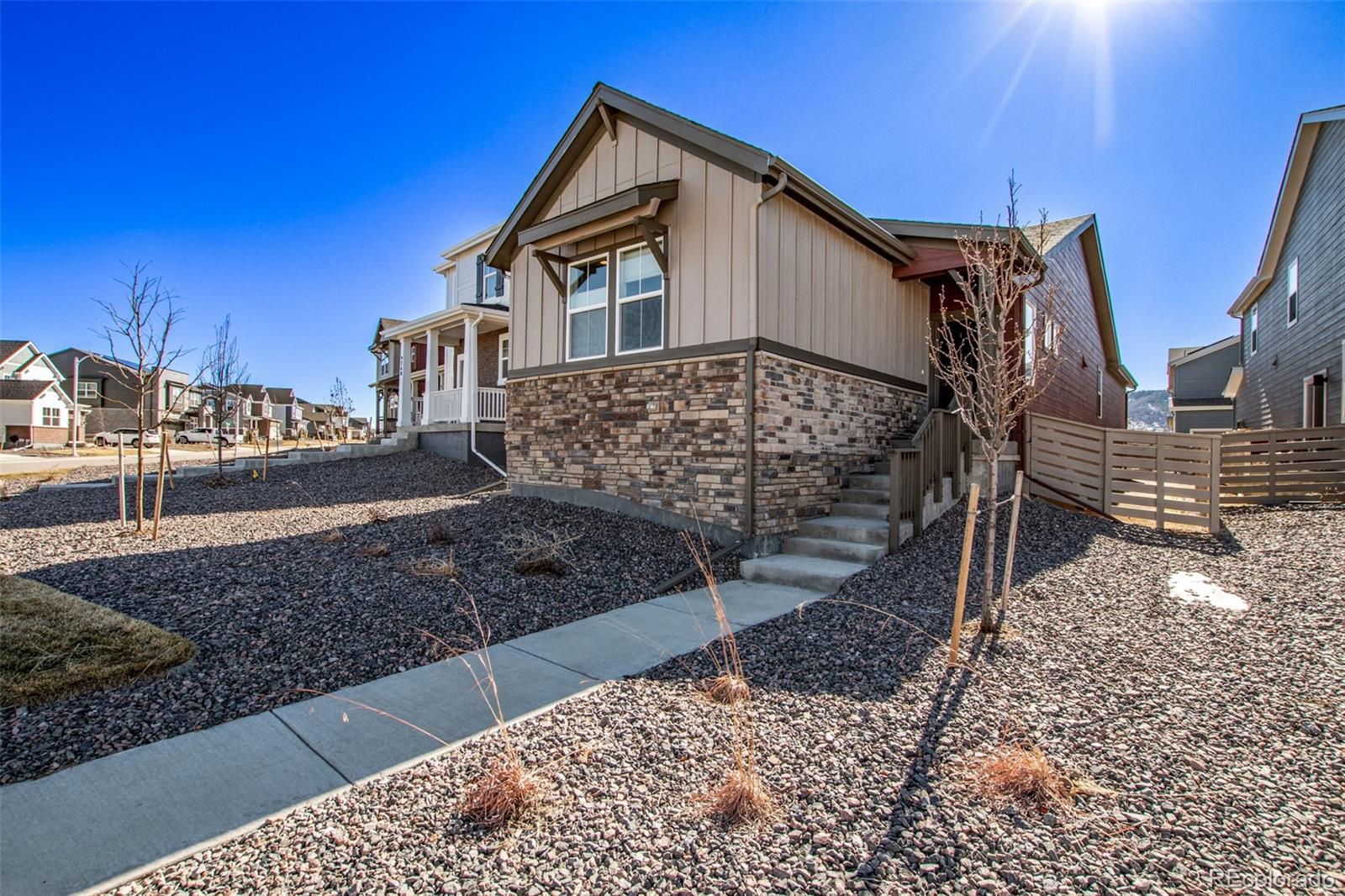 9746  Rosalee Peak Street, littleton MLS: 9705455 Beds: 2 Baths: 2 Price: $560,000