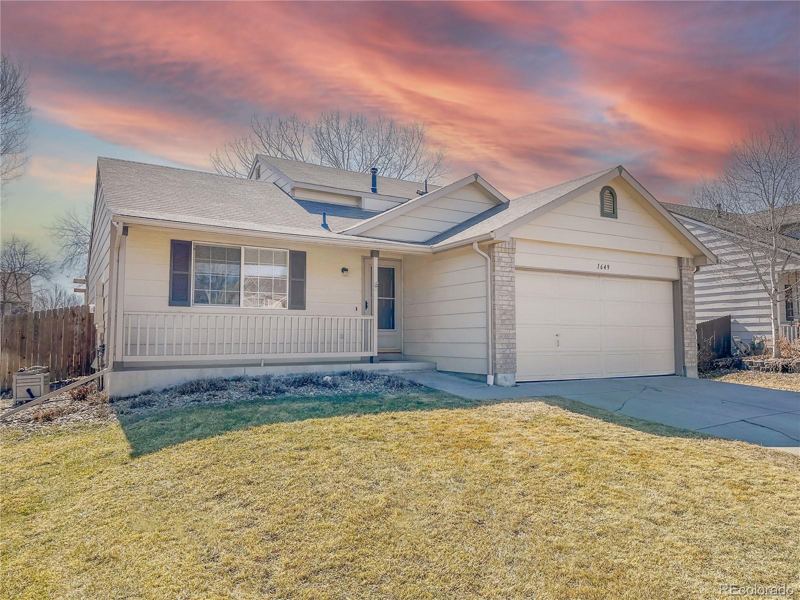 1649  Deerwood Drive, longmont MLS: 5608757 Beds: 4 Baths: 2 Price: $530,000