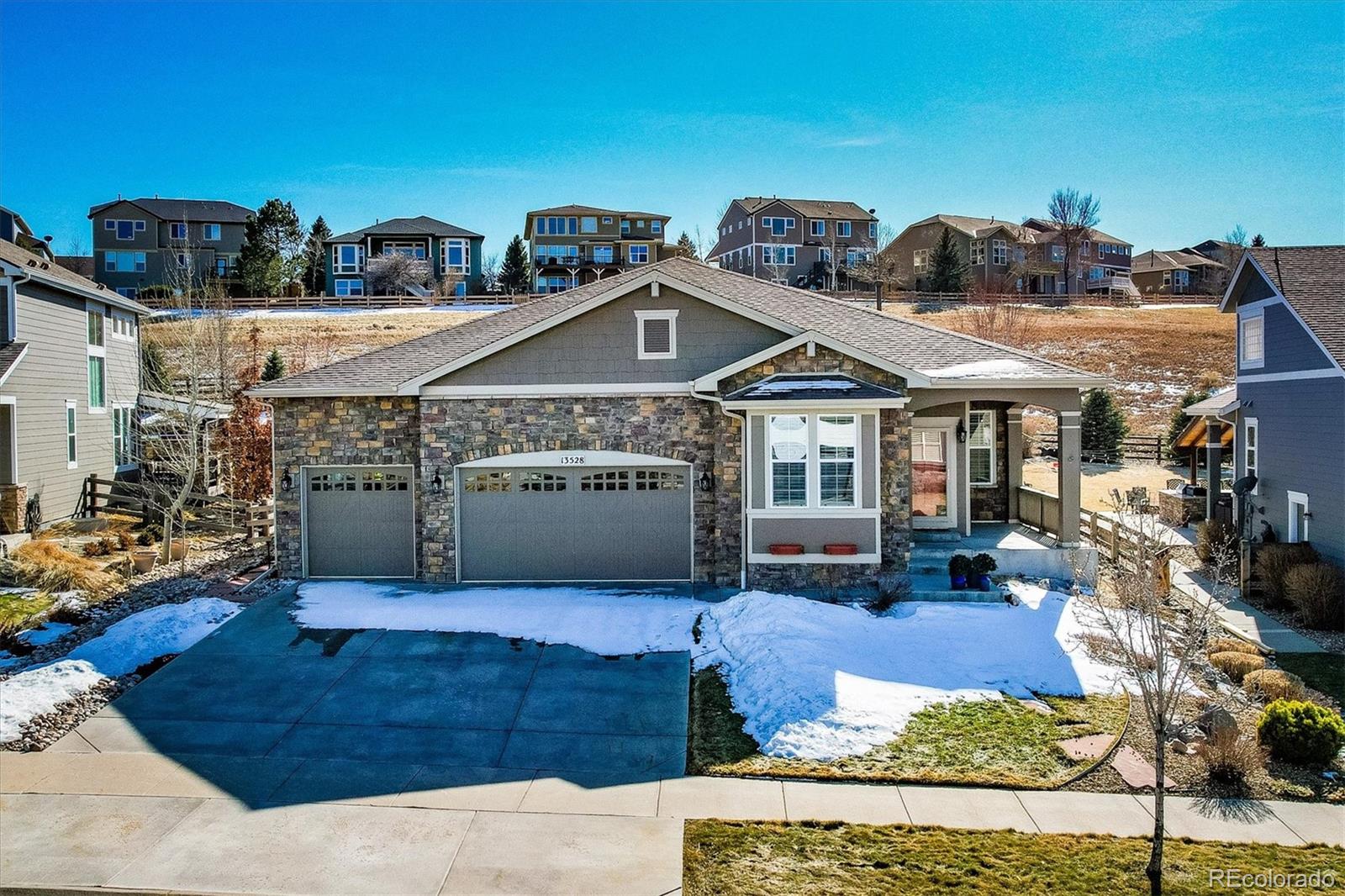 13528 W 87th Terrace, arvada MLS: 8965745 Beds: 4 Baths: 3 Price: $1,045,000