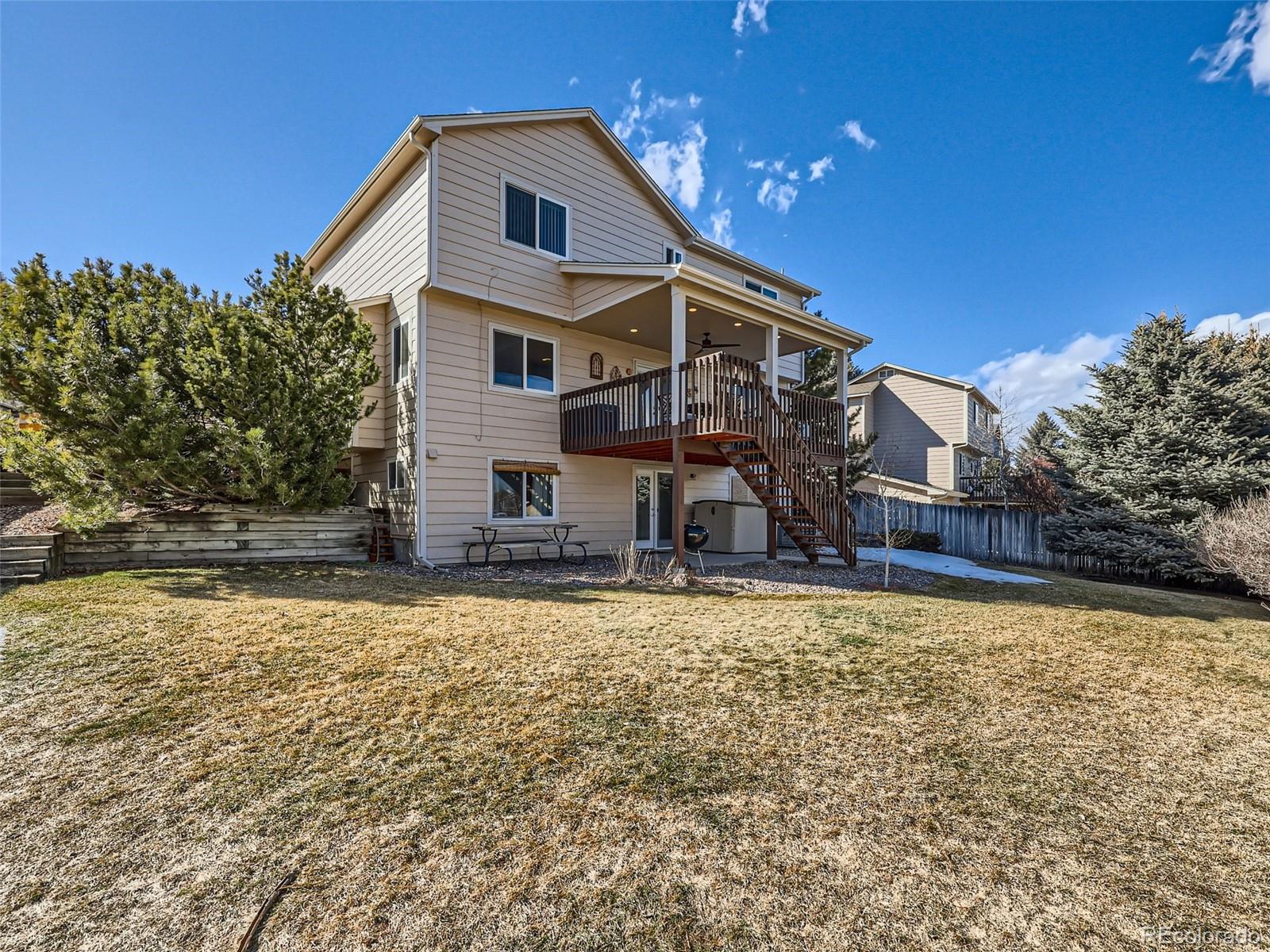 44  Bristol Street, castle rock MLS: 4416863 Beds: 4 Baths: 4 Price: $585,000