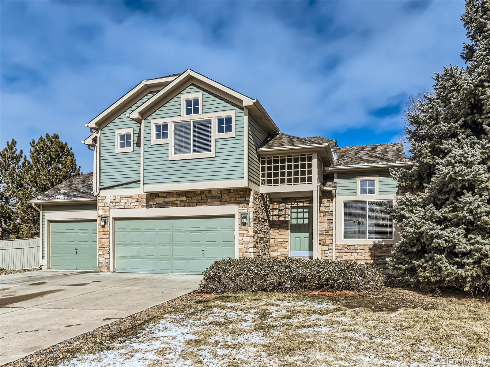 1000  Chestnut Drive, longmont MLS: 9880397 Beds: 3 Baths: 3 Price: $640,000