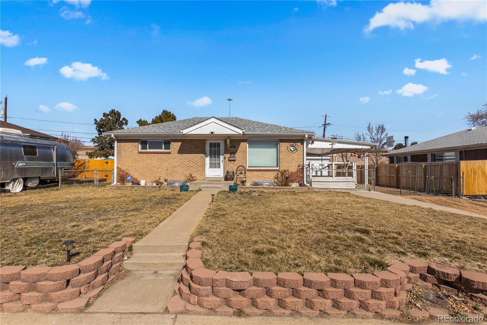 1321  Worley Drive, denver MLS: 6197599 Beds: 4 Baths: 2 Price: $460,000