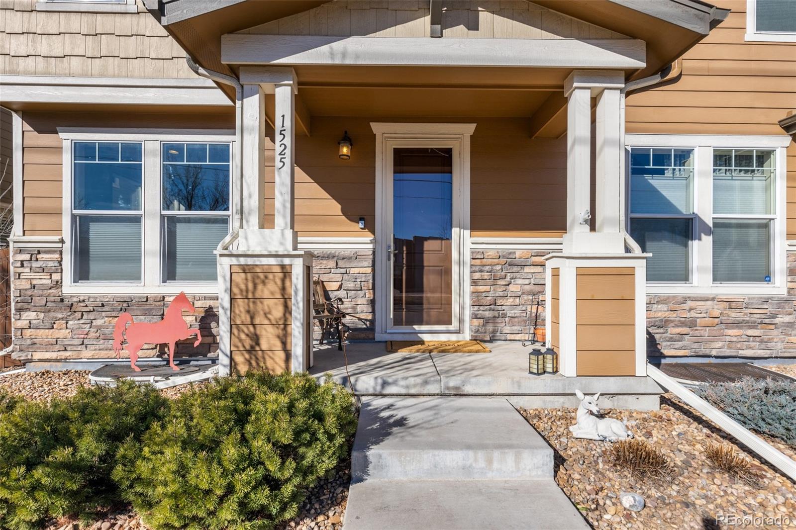 1525 S Dayton Street, denver MLS: 1705409 Beds: 3 Baths: 4 Price: $575,000