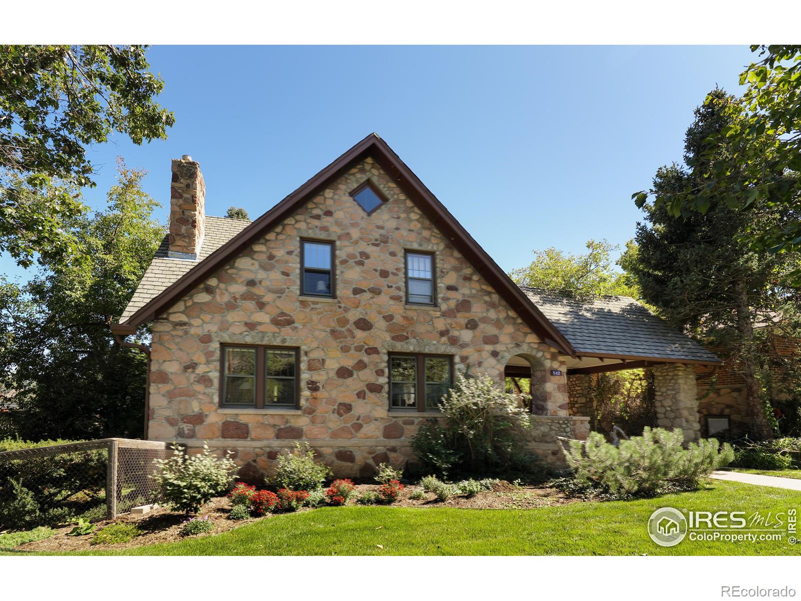 842  grant place, boulder sold home. Closed on 2024-04-02 for $2,000,000.