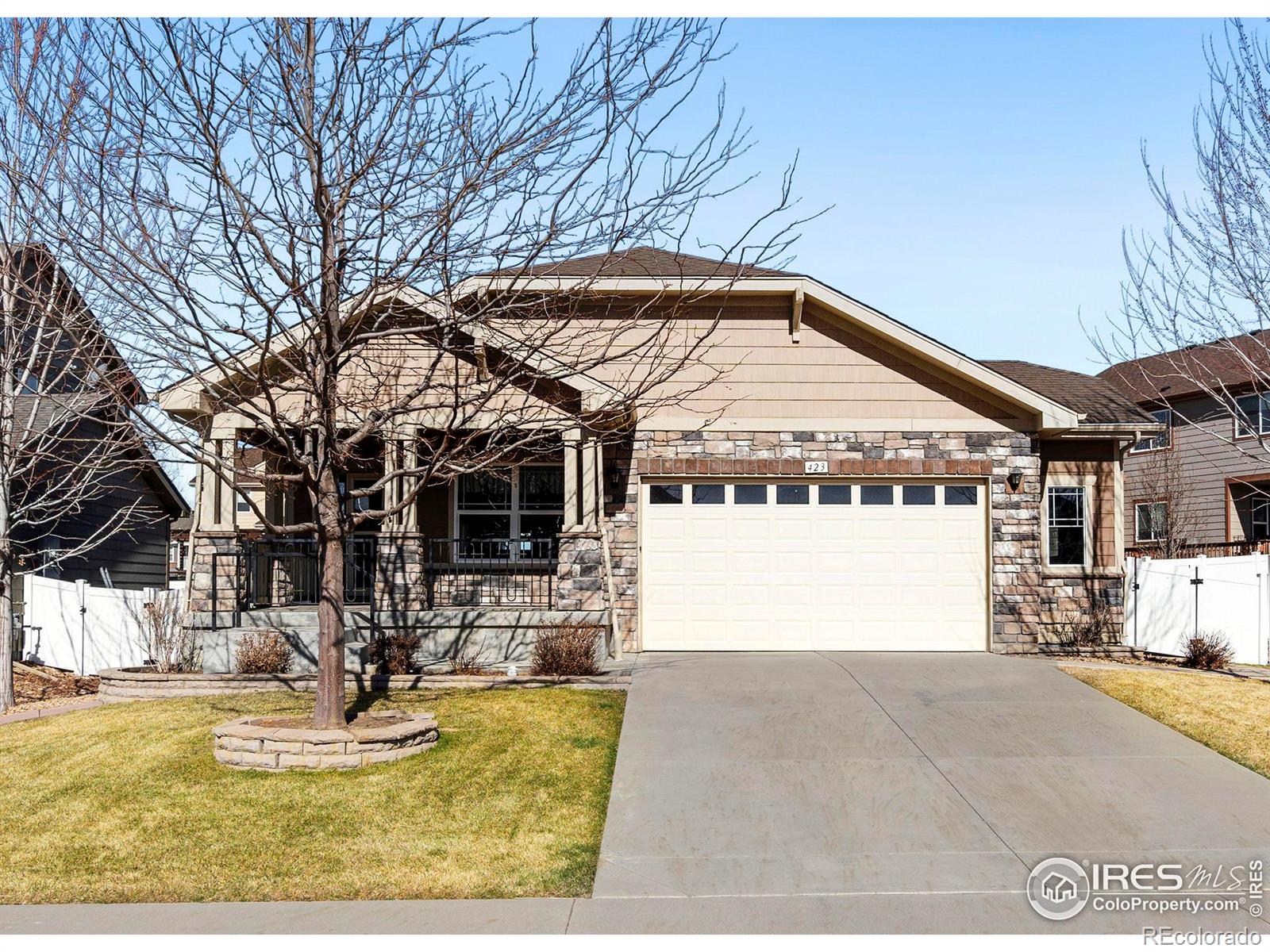 423  Osceola Drive, loveland MLS: 4567891004120 Beds: 2 Baths: 2 Price: $560,000