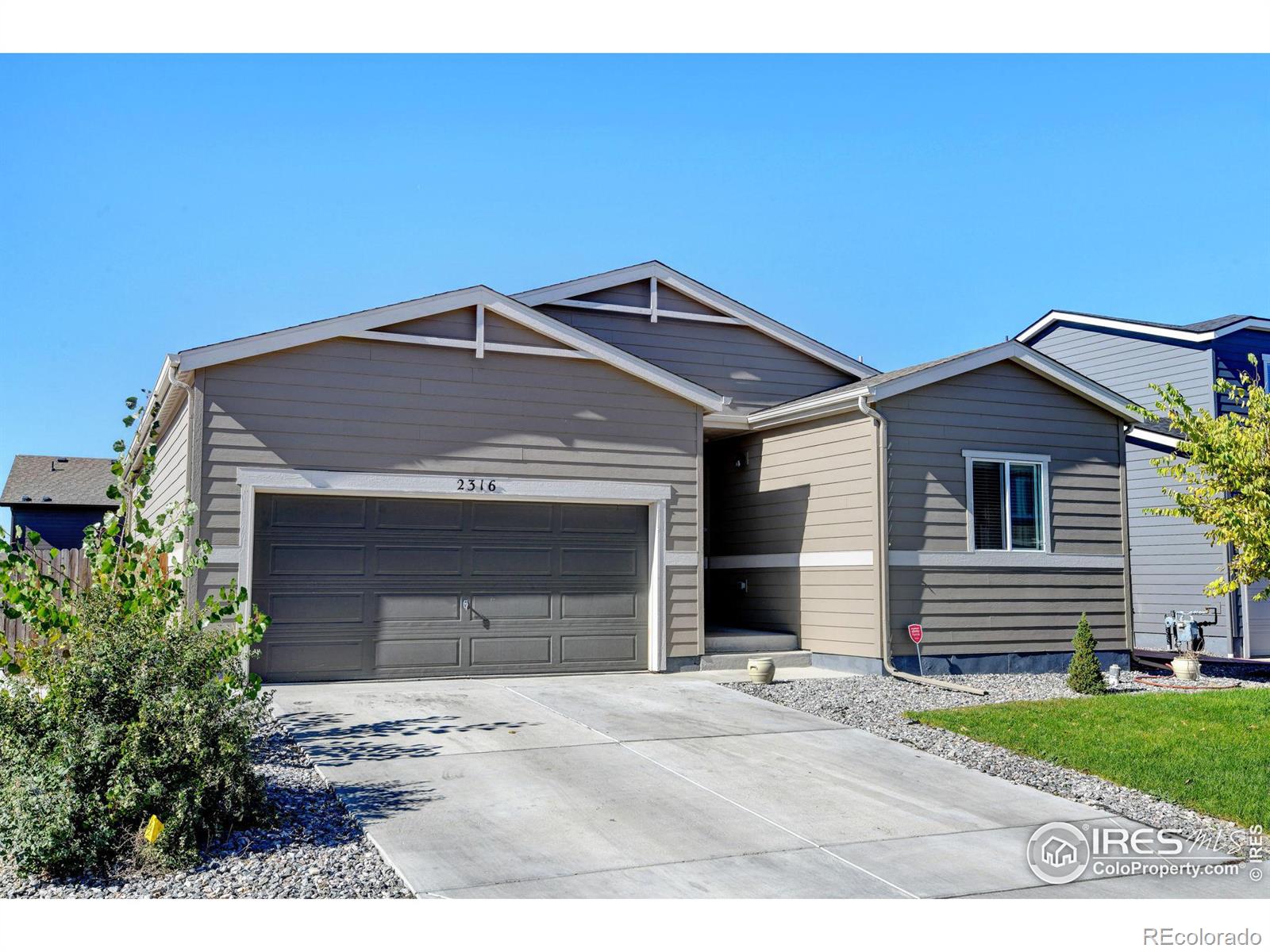 2316  Horse Shoe Circle, fort lupton MLS: 4567891004135 Beds: 3 Baths: 2 Price: $499,999