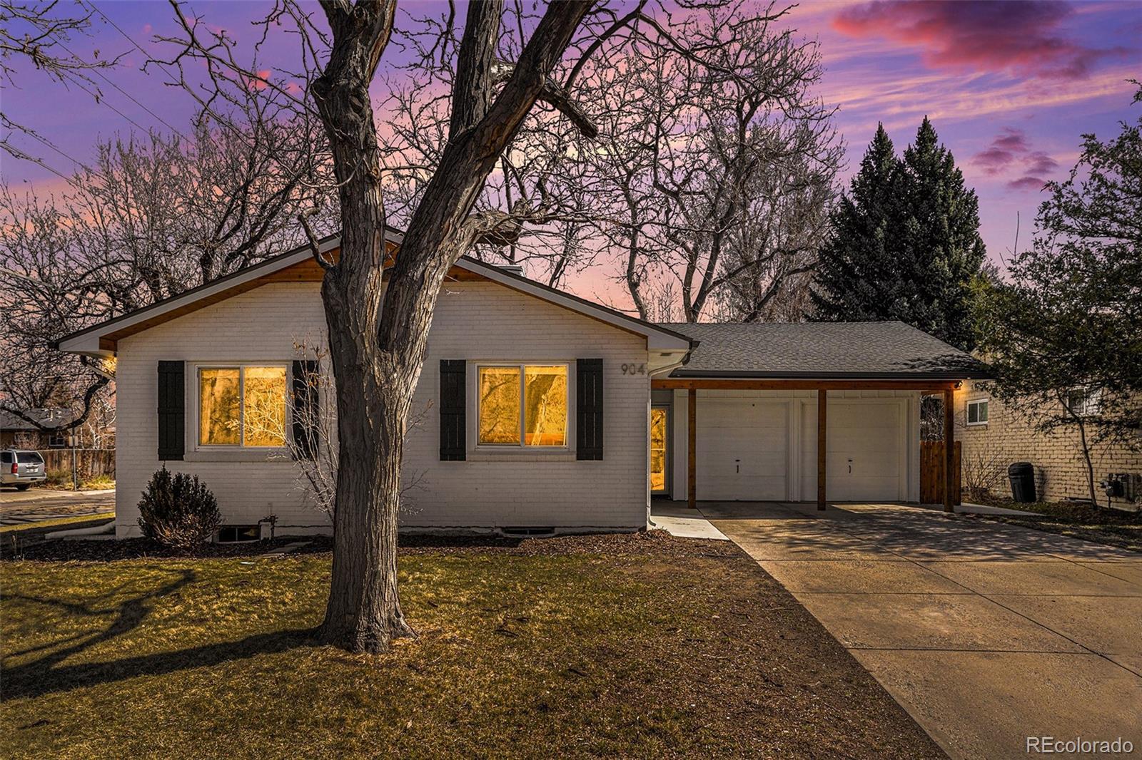 904 s ivy street, denver sold home. Closed on 2024-04-19 for $780,000.