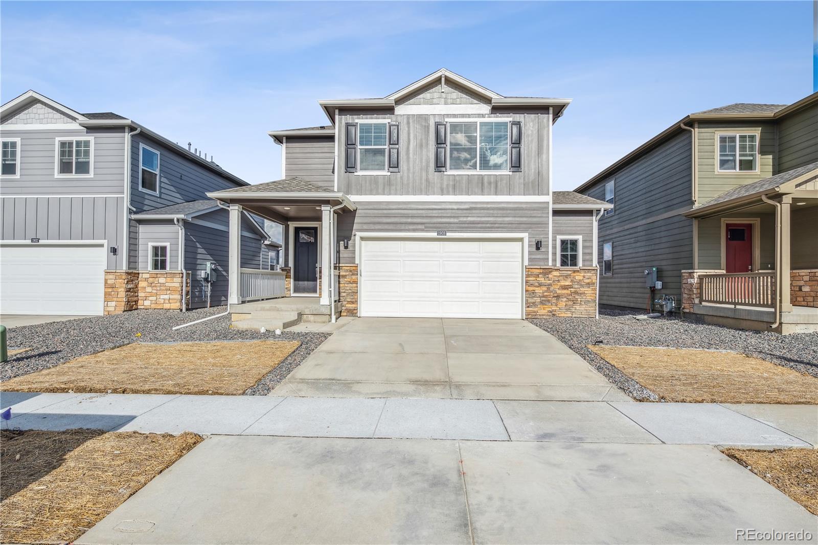 292 S Uriah Street, aurora MLS: 6258477 Beds: 4 Baths: 3 Price: $546,000