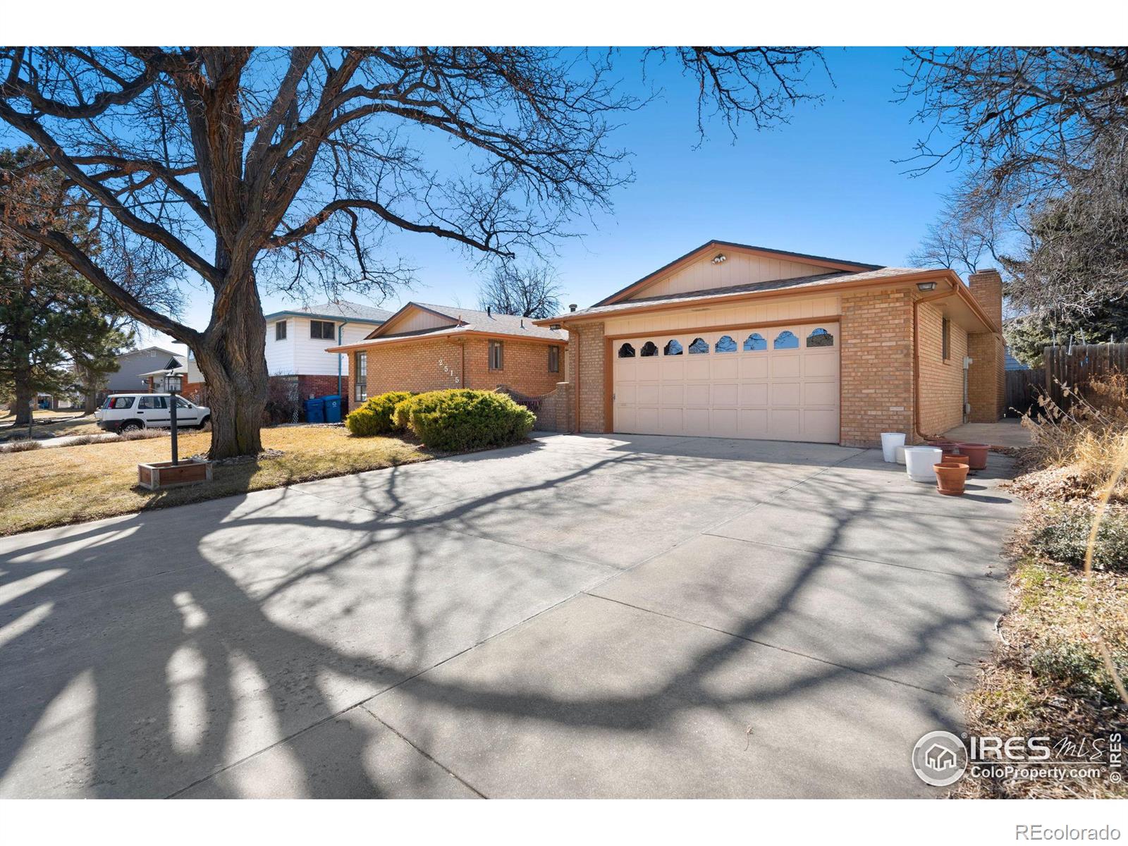 2515 N Estrella Avenue, loveland MLS: 4567891004250 Beds: 4 Baths: 3 Price: $495,000