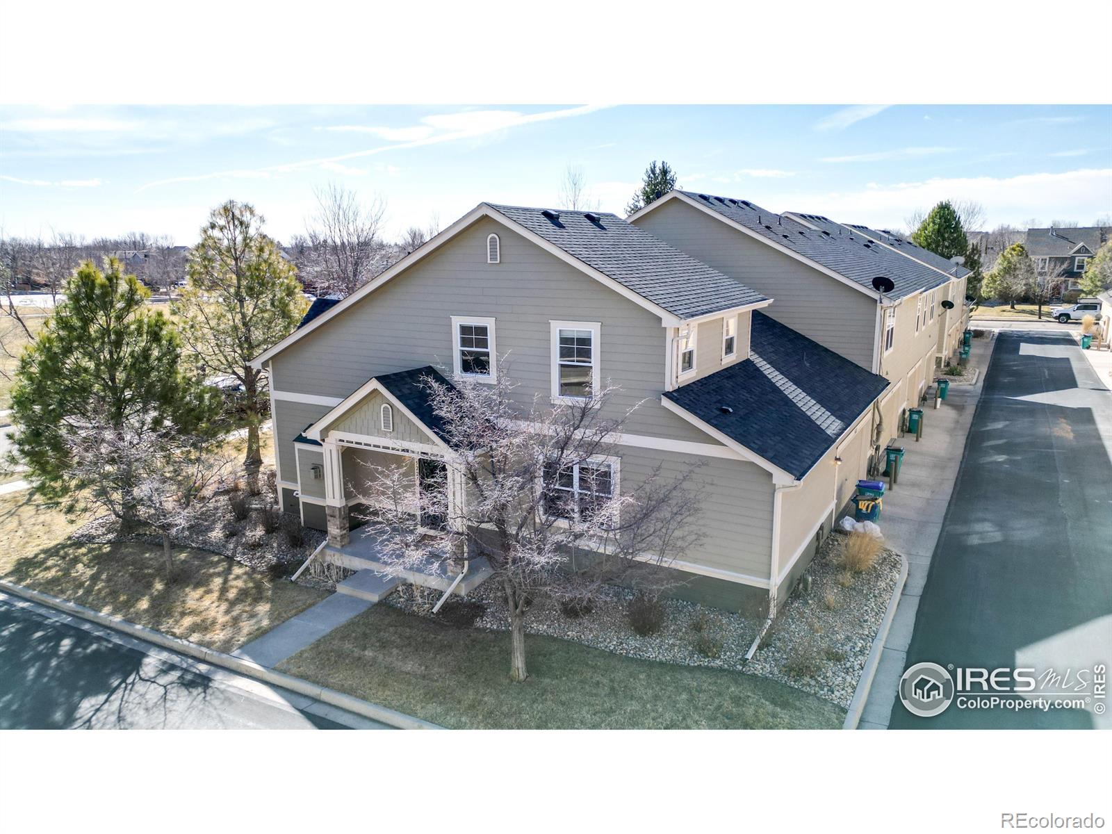 5227  Mill Stone Way, fort collins MLS: 4567891004326 Beds: 3 Baths: 3 Price: $500,000