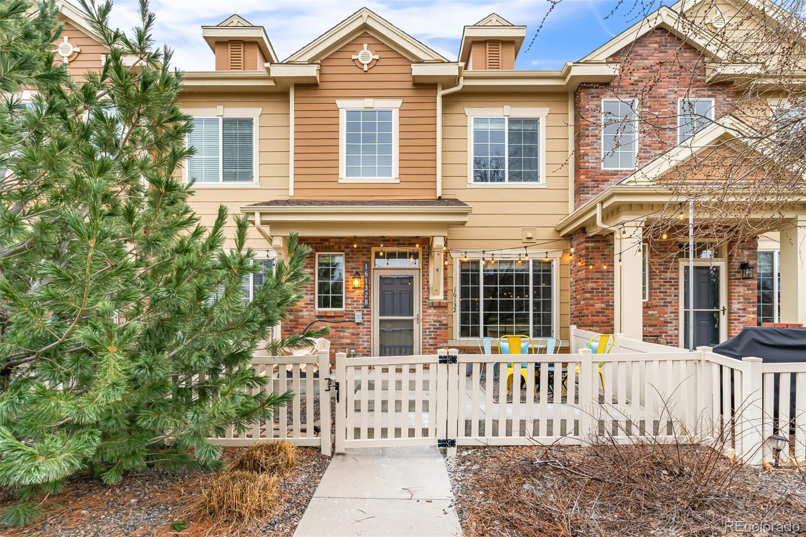 16132 W 63rd Lane, arvada MLS: 7936800 Beds: 2 Baths: 3 Price: $524,525