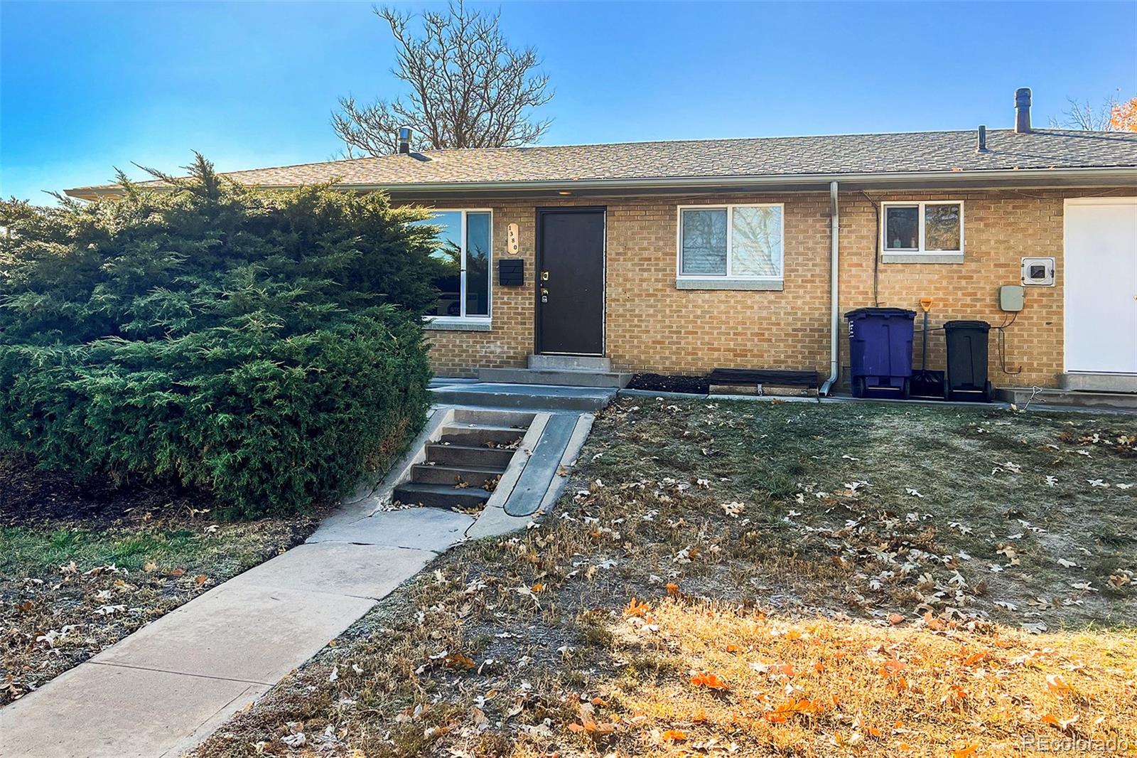 1380 W Center Drive , Denver  MLS: 6732577 Beds: 2 Baths: 1 Price: $324,900