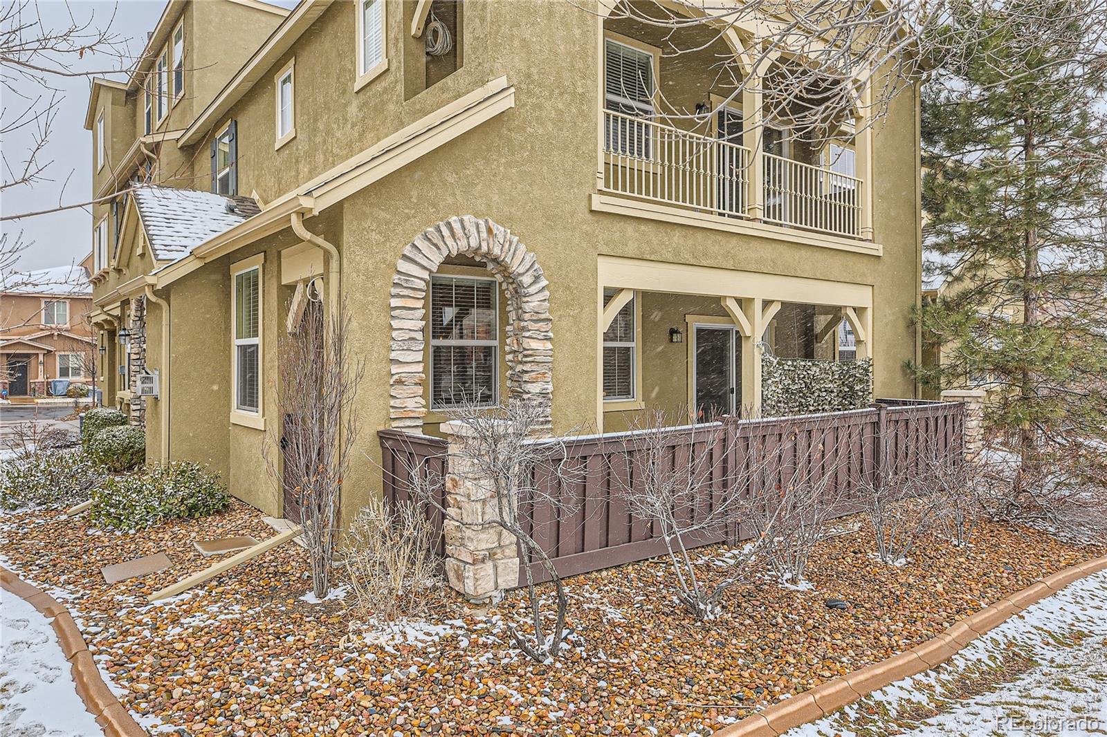 10520  Graymont Lane A, Highlands Ranch  MLS: 1621141 Beds: 2 Baths: 2 Price: $555,000