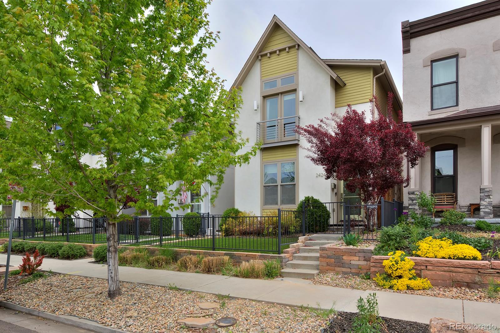 2424  Clarkson Street, denver MLS: 8680877 Beds: 5 Baths: 4 Price: $1,145,000