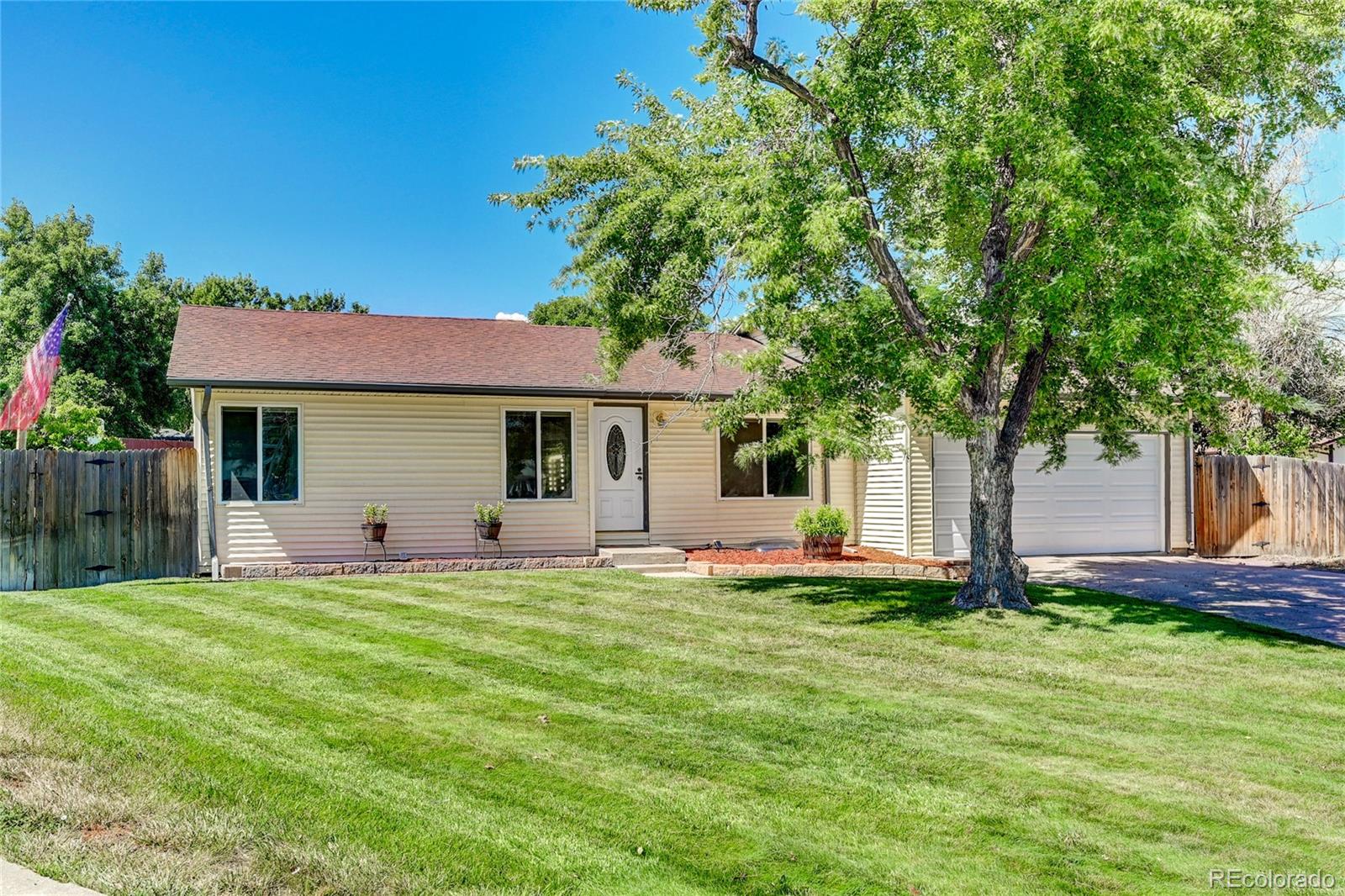 6587  ingalls court, Arvada sold home. Closed on 2024-04-24 for $609,000.
